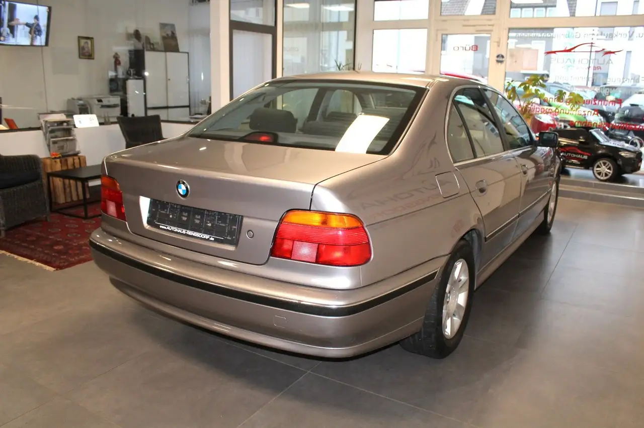 BMW 520 i 1.Hand, foto 7