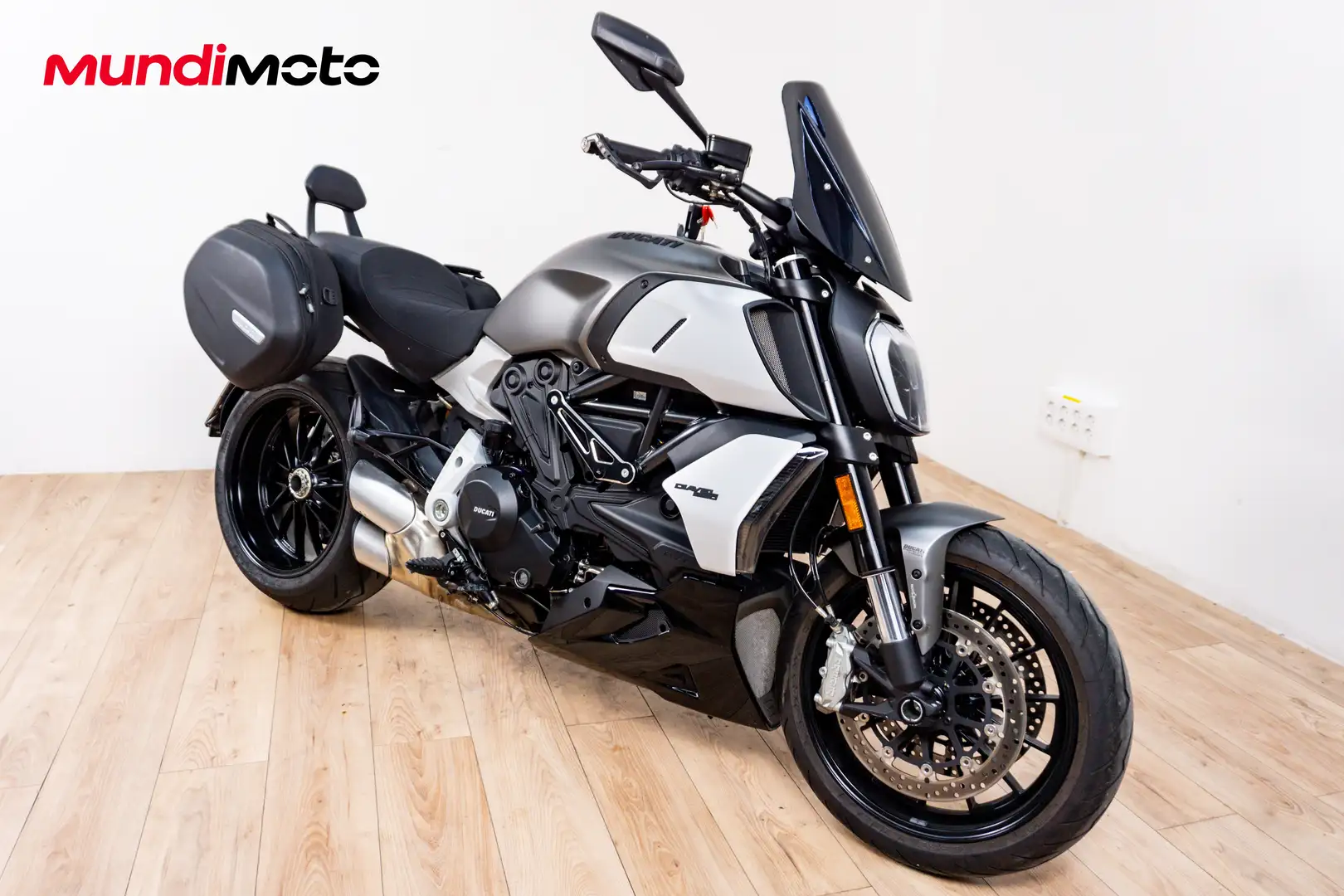 Ducati Diavel - 2