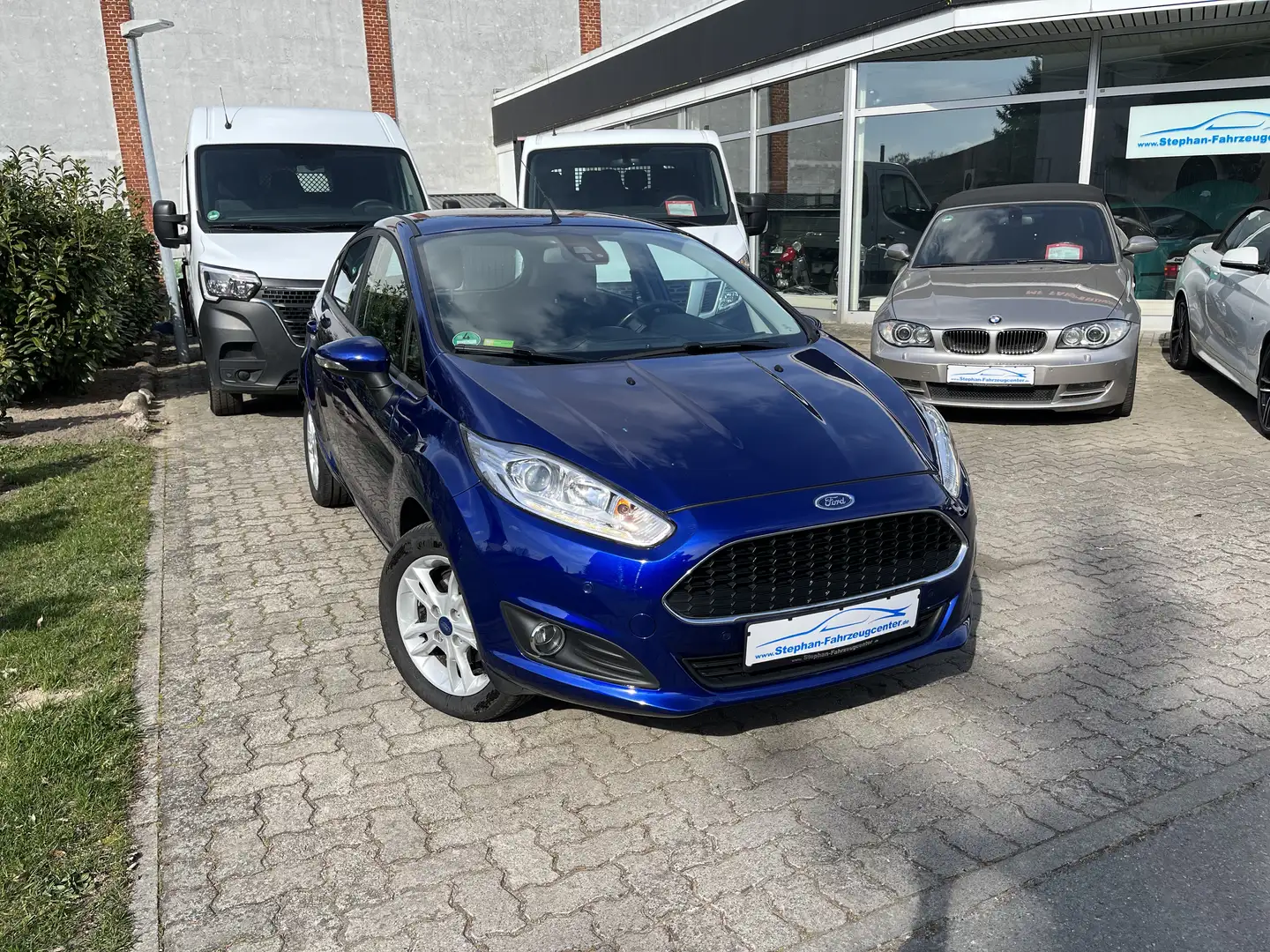 Ford Fiesta Celebration mit Navi,Kamera,Alus,PDC… Blau - 1