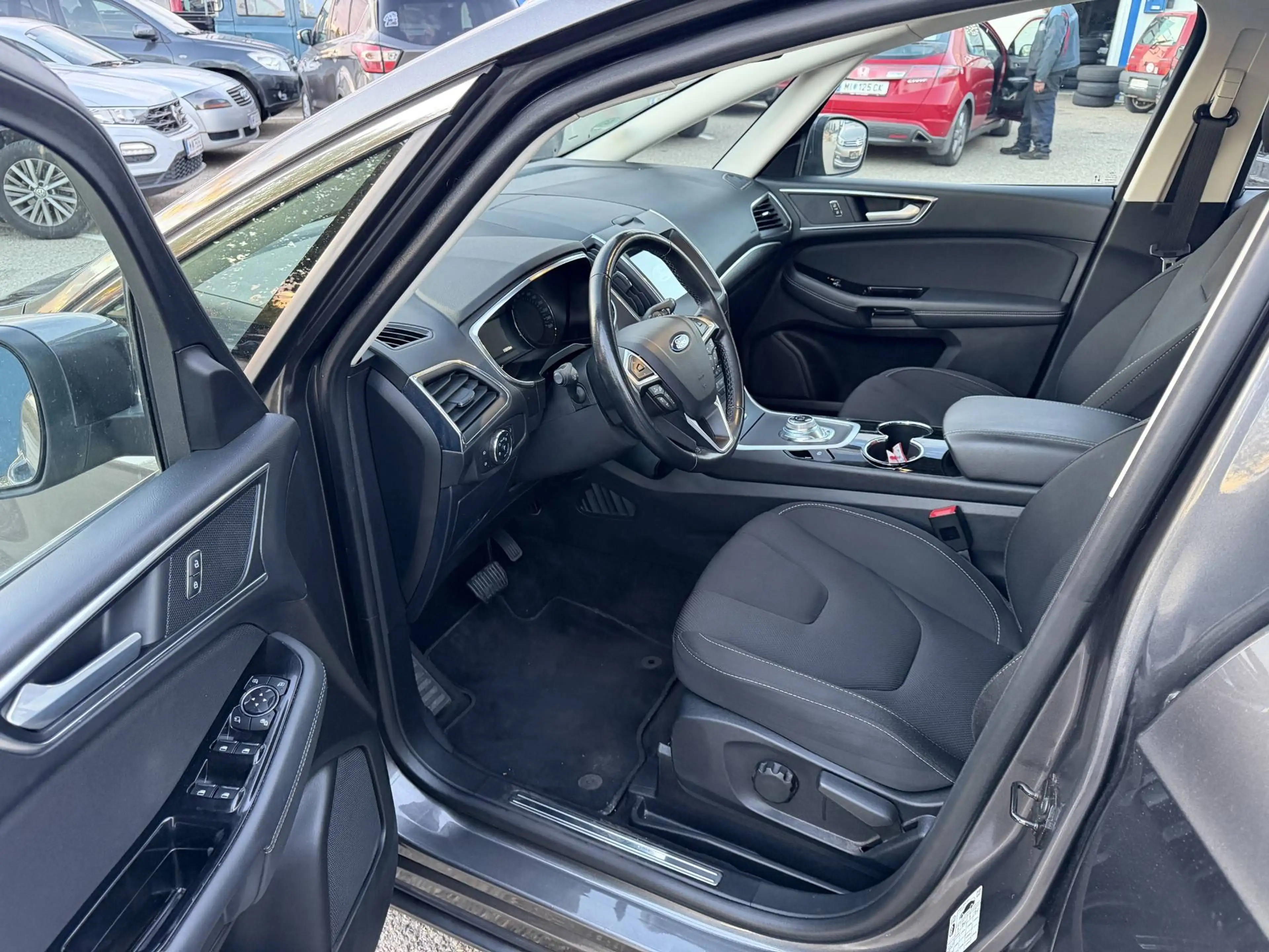 Ford S-Max Titanium 2.0 EcoBlue SCR Aut.*TOP Zustand*AHK*Kamera* — photo 10