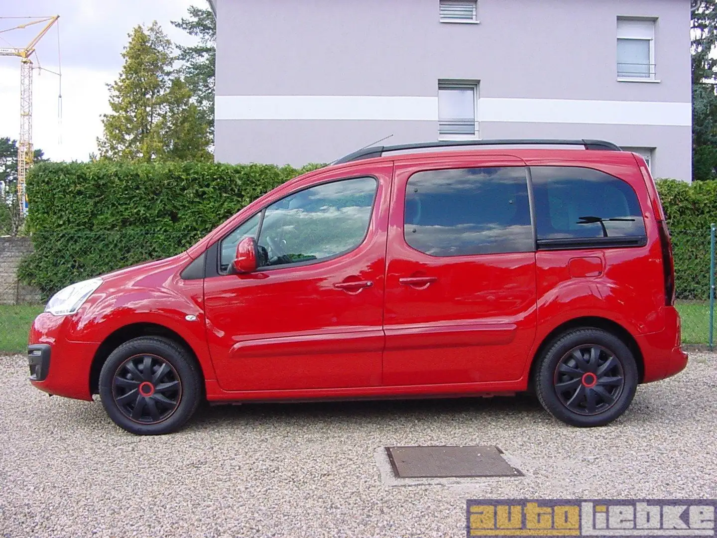 Peugeot Partner TEPEE 110 KLIMAAUT,SHZ,PDC,GRA,BT,APPLE-CP Rouge - 2