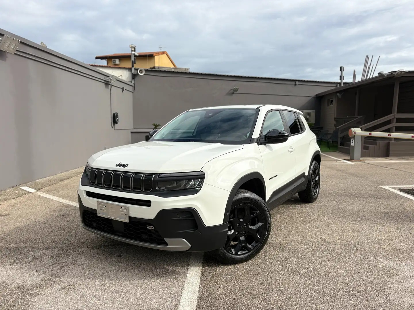 Jeep Avenger Avenger 1.2 turbo Altitude 100cv KM CERTIFICATI Bianco - 1