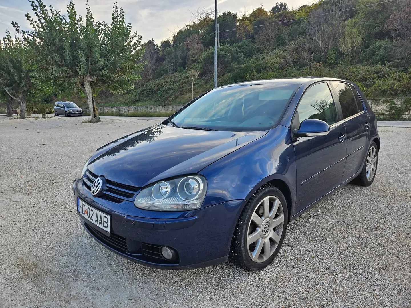 Volkswagen Golf Golf 5p 2.0 FSI 150cv auto Blu/Azzurro - 1