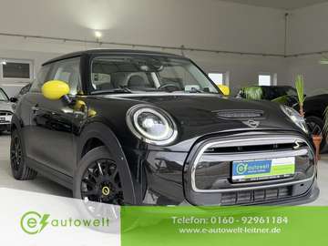Classic Trim 32,6kWh Premium Plus Pano HuD RFK