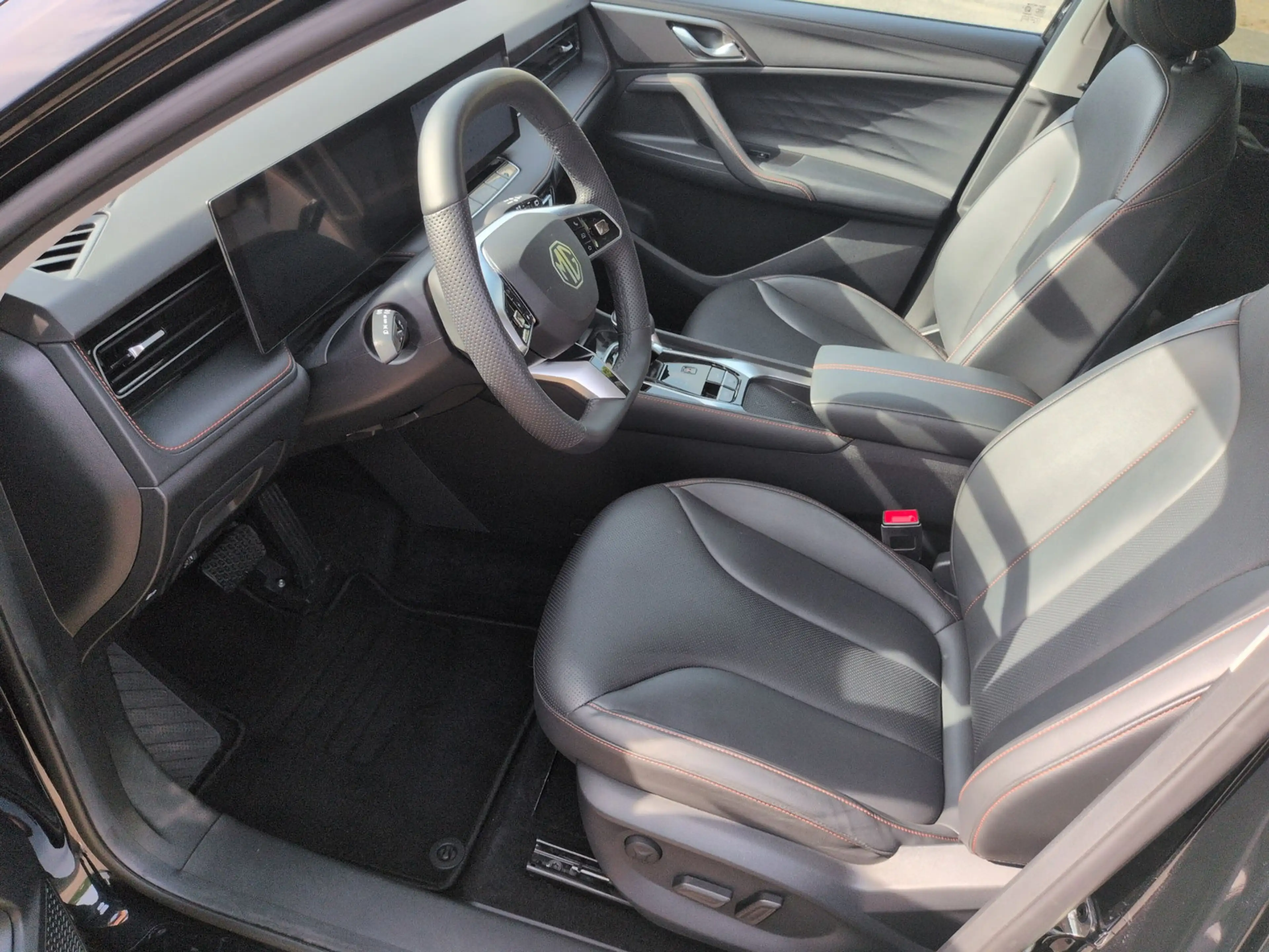 MG HS 170 PS Automatik Luxury SHZ elek. Heckklappe RFK — photo 5