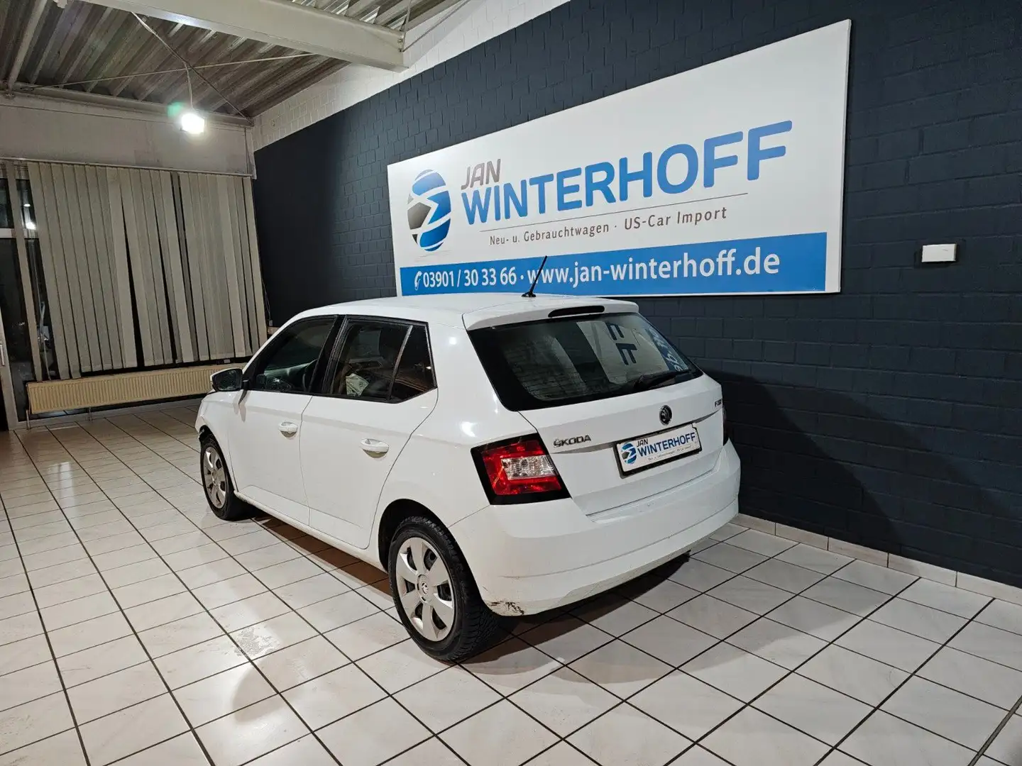 Skoda Fabia 1.0 TSI Cool Plus KLIMA DAB 1.HAND Weiß - 1