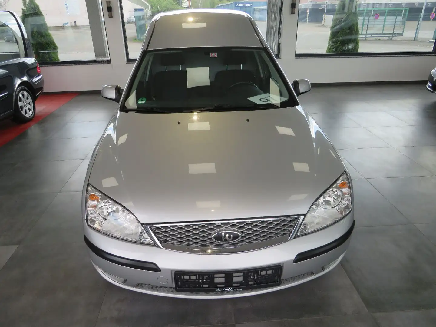 Ford Mondeo Pollmann Bestattungswagen / Leichenwagen Gümüş rengi - 2