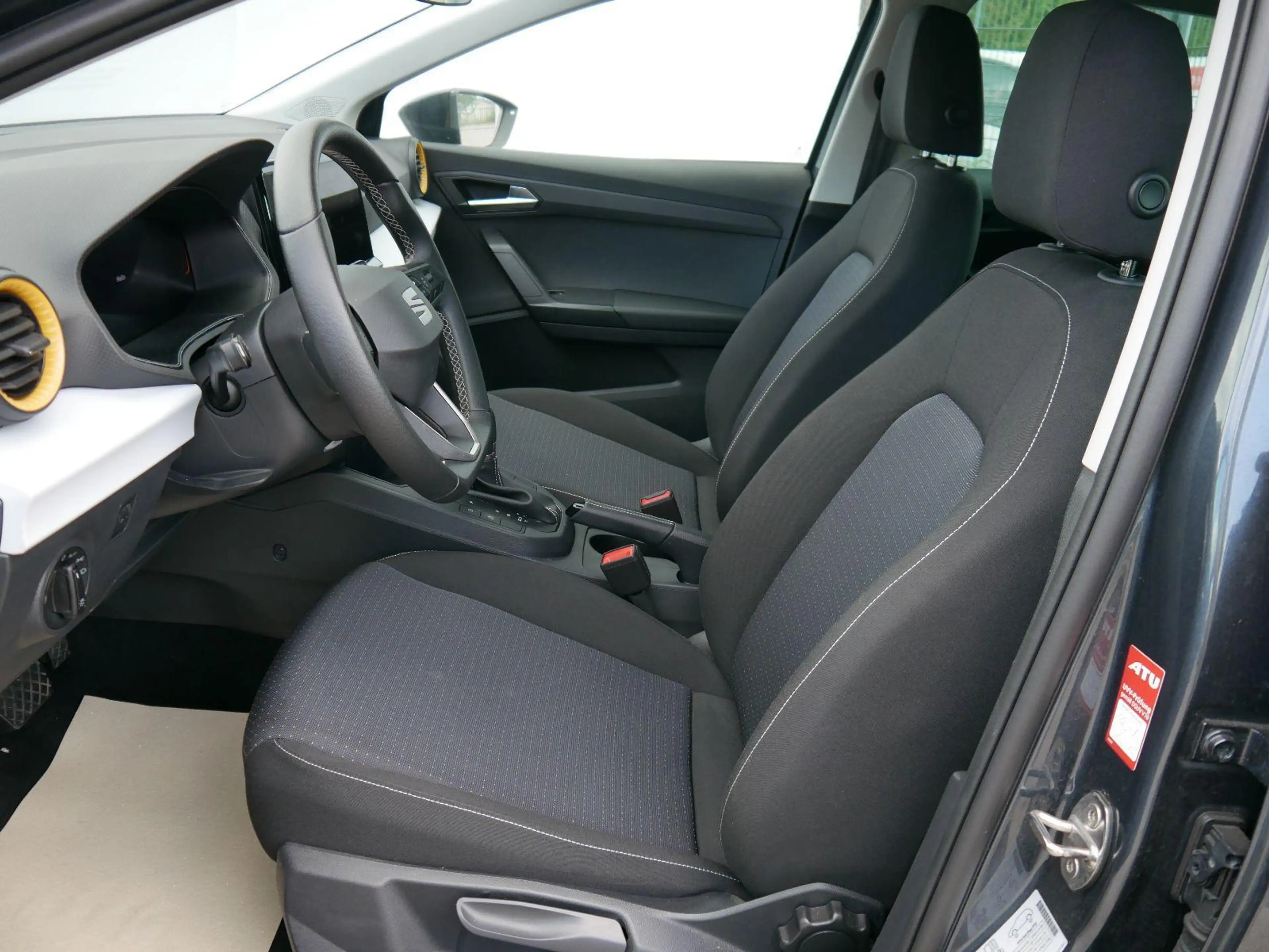 SEAT Ibiza Style 1.0 TSI DSG Style*NAVI*PDC*LED*SHZ*SMARTL... — photo 9
