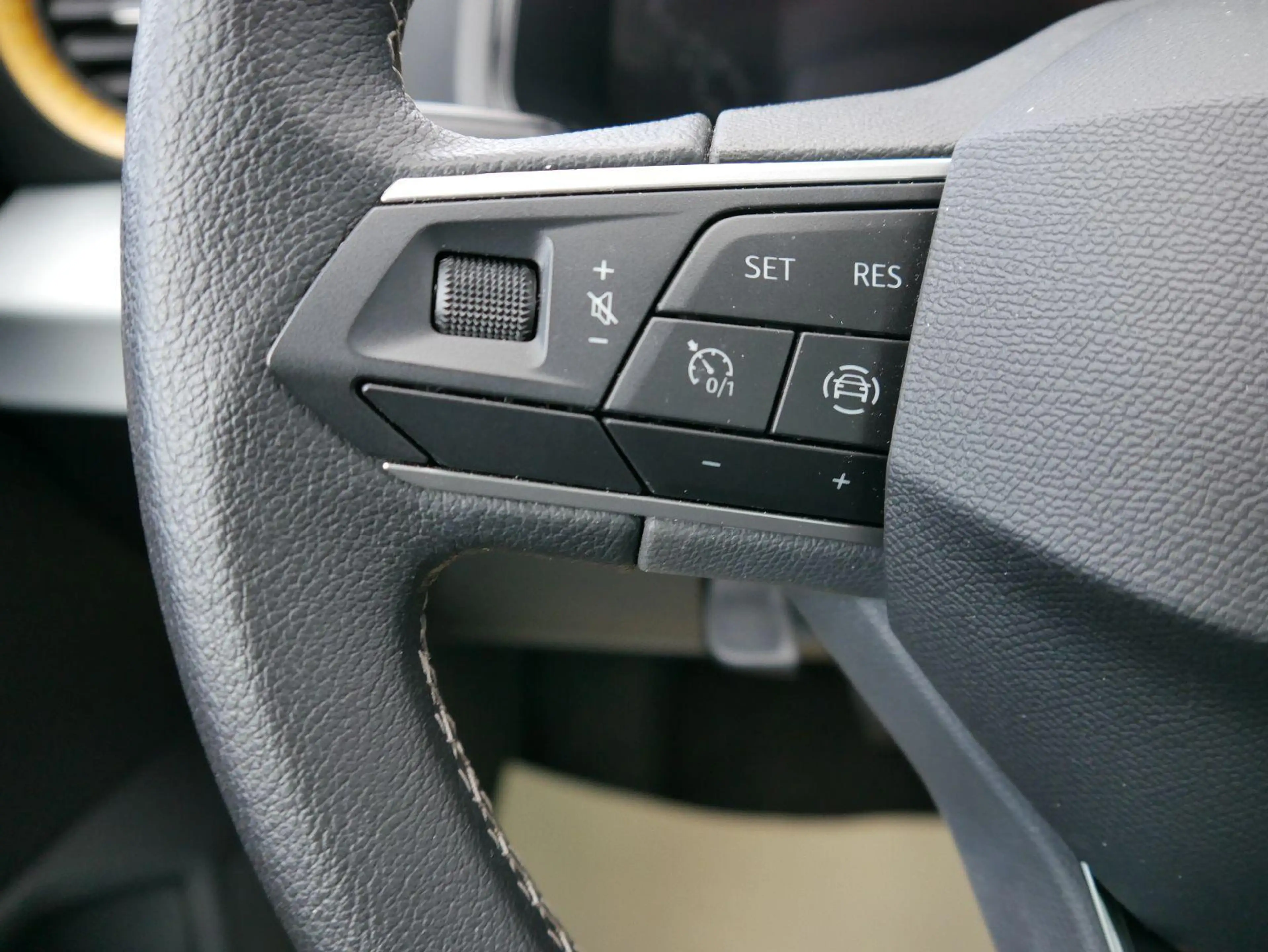 SEAT Ibiza Style 1.0 TSI DSG Style*NAVI*PDC*LED*SHZ*SMARTL... — photo 13