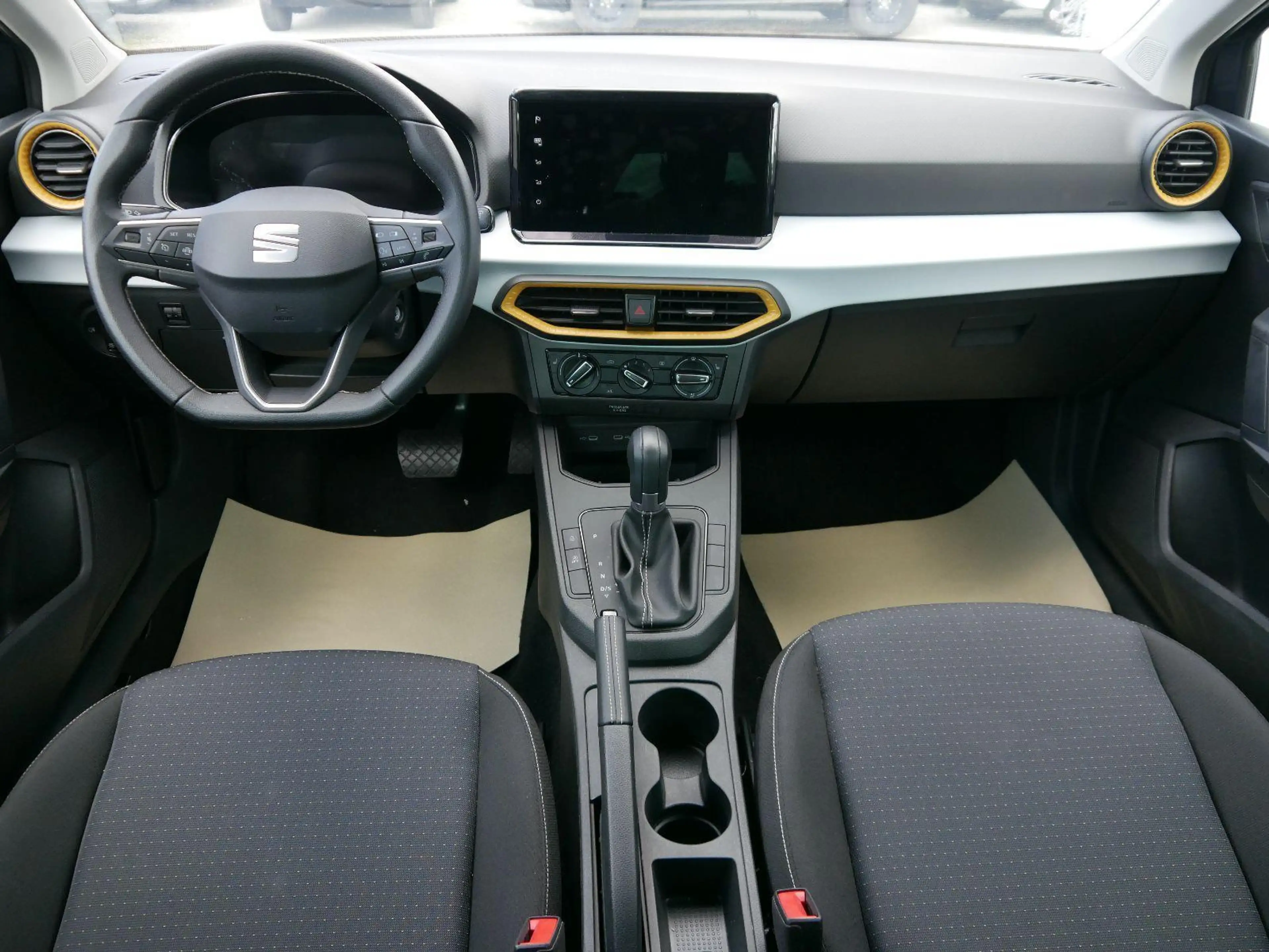 SEAT Ibiza Style 1.0 TSI DSG Style*NAVI*PDC*LED*SHZ*SMARTL... — photo 11