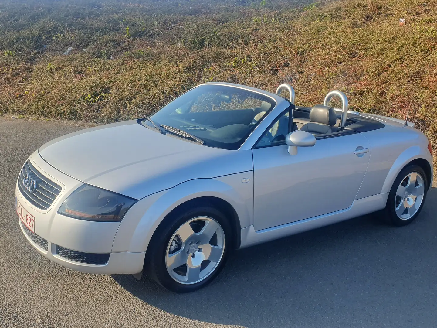 Audi TT 1.8 Turbo 20v **** SUPERBE ETAT **** Argent - 2