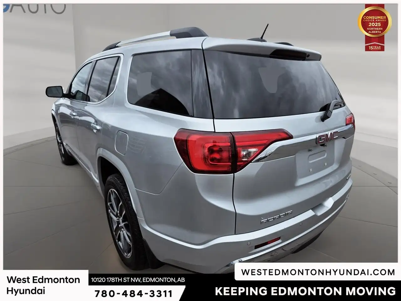 GMC Acadia снимка GMC Acadia