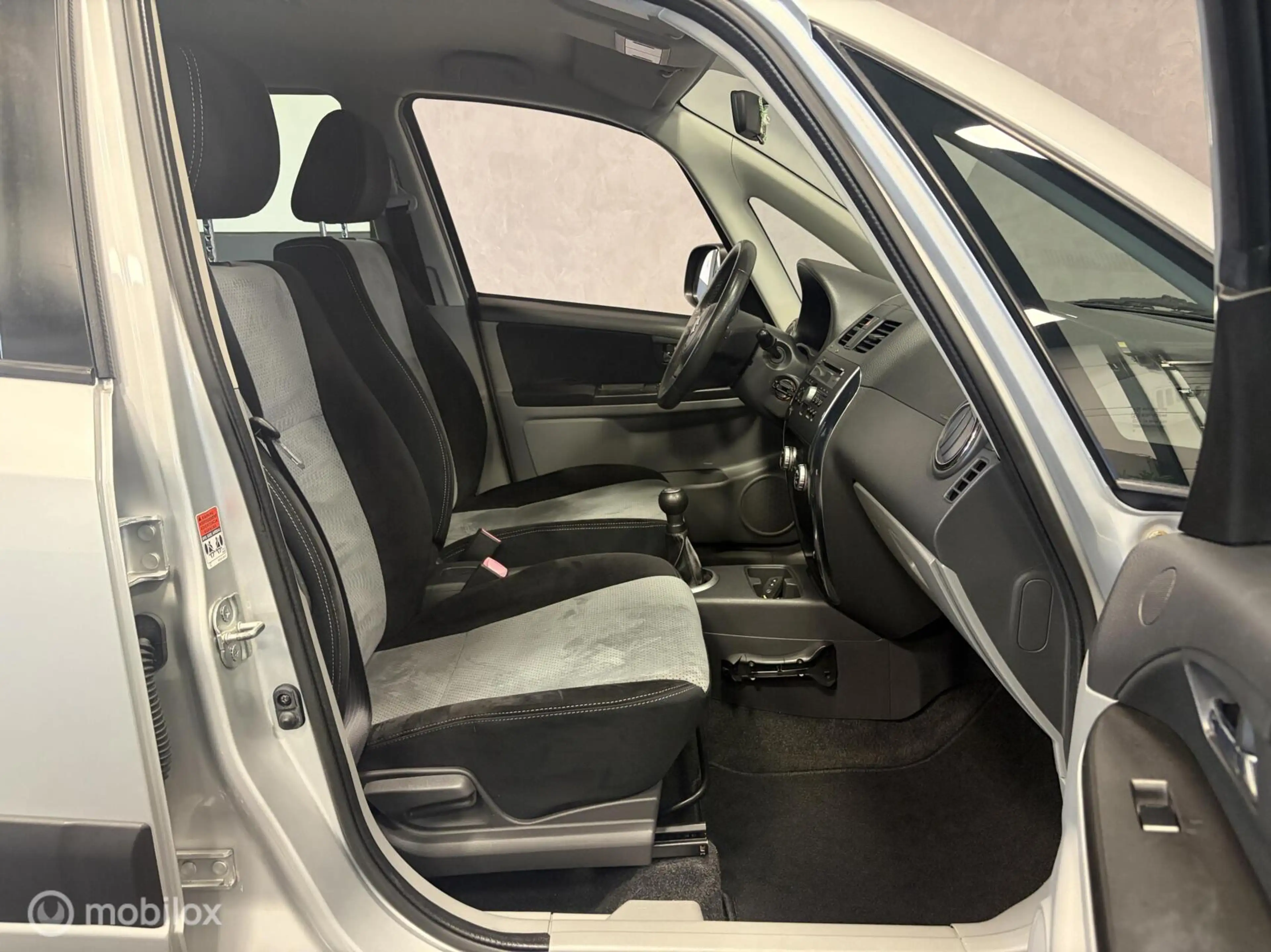 Suzuki SX4 1.6 Limited KEYLESS / TR.HAAK / LUXE UITVOERING / — photo 10