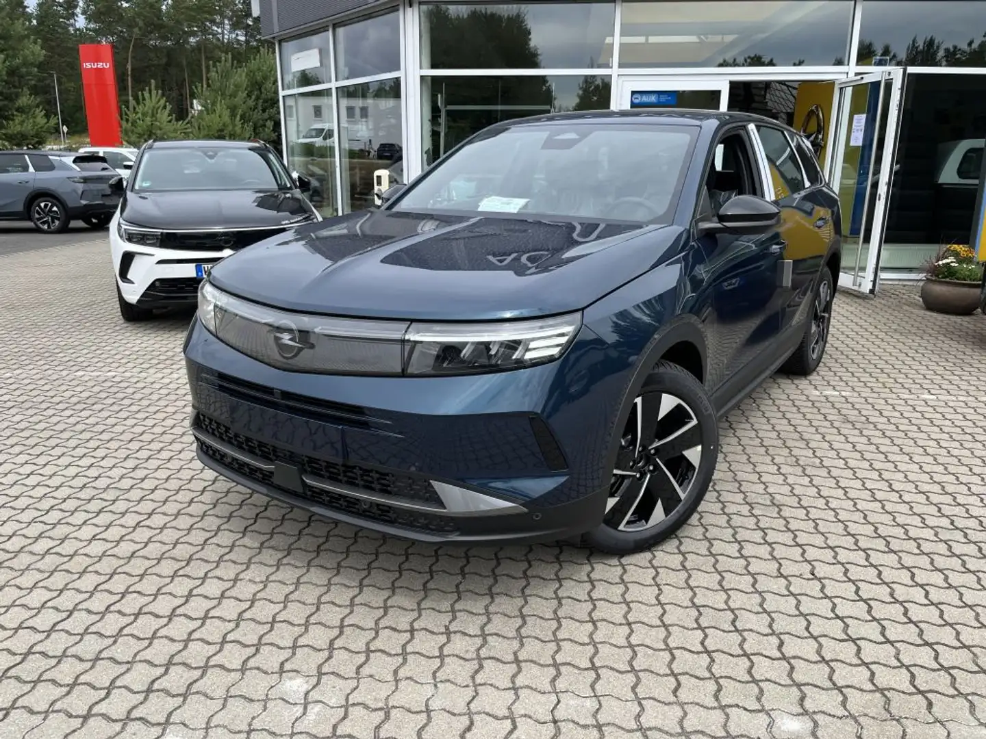 Opel Grandland 1.2 DI Hybrid 48 V Automatik Edition Blauw - 1