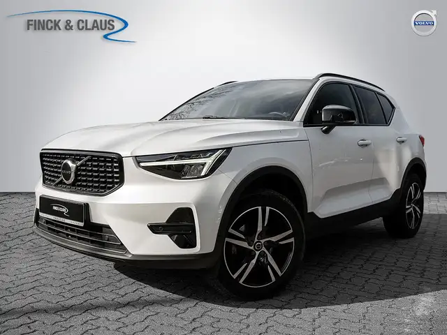 Volvo XC40 T2 Plus Dark