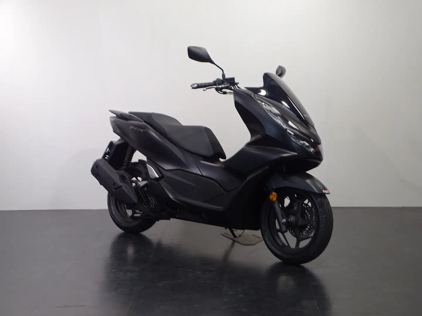 Honda PCX 125 Schwarz - 2
