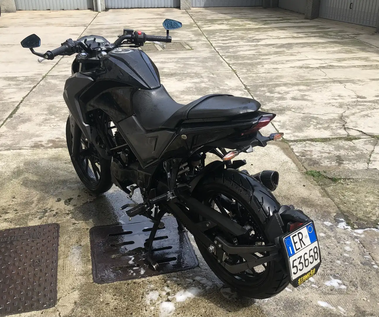 SYM SYMNH X naked 125 Black - 1