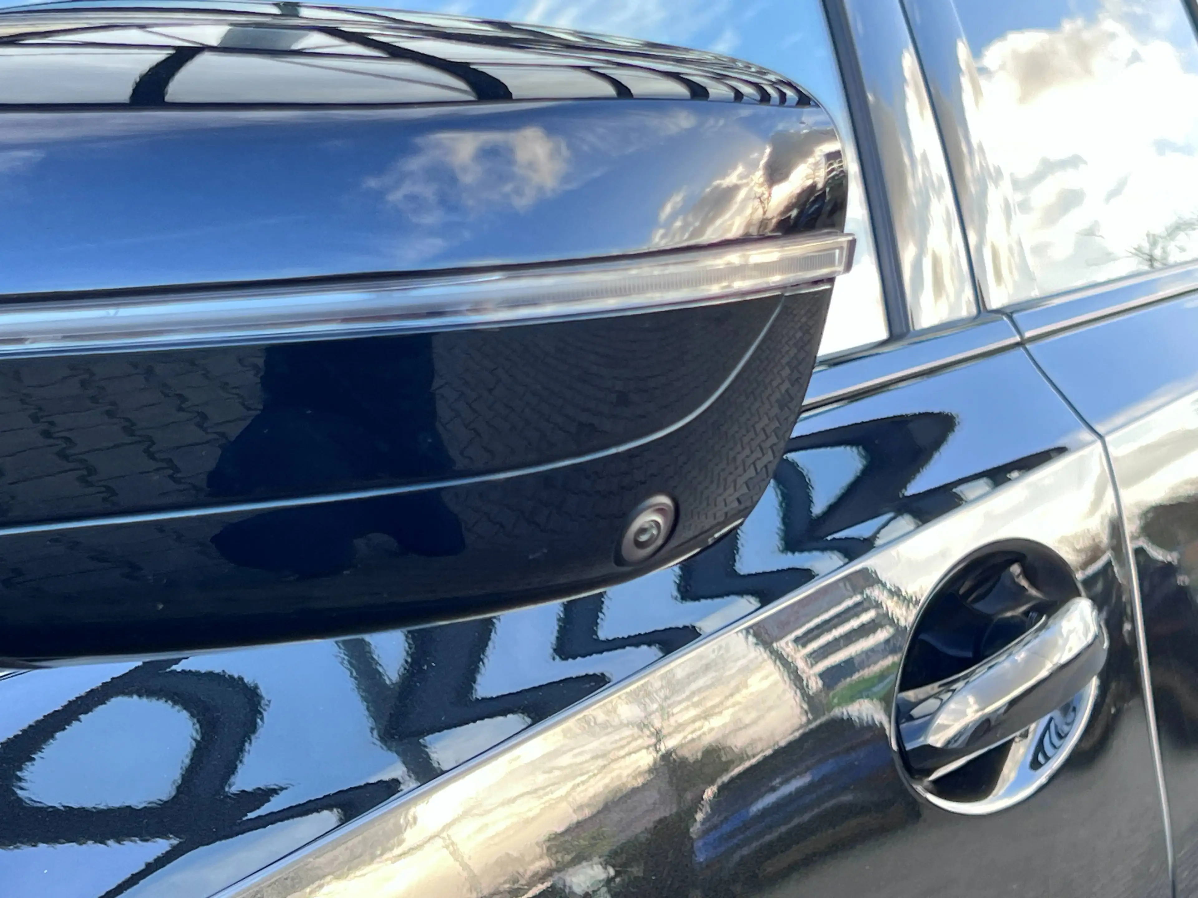 BMW 320 d M-Sport 360° Sportfahrwerk HeadUp 19Zoll HiFi — photo 29
