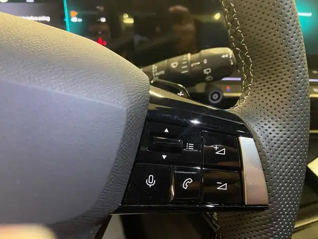 Opel Astra view 13