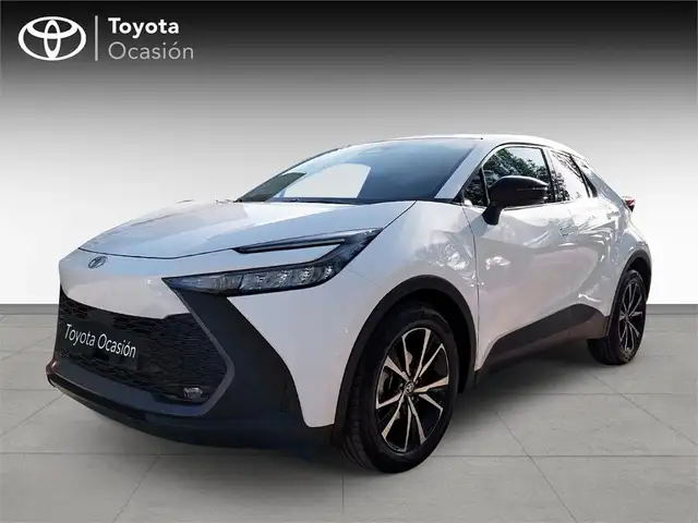 Toyota Auris hybrid 140H Advance