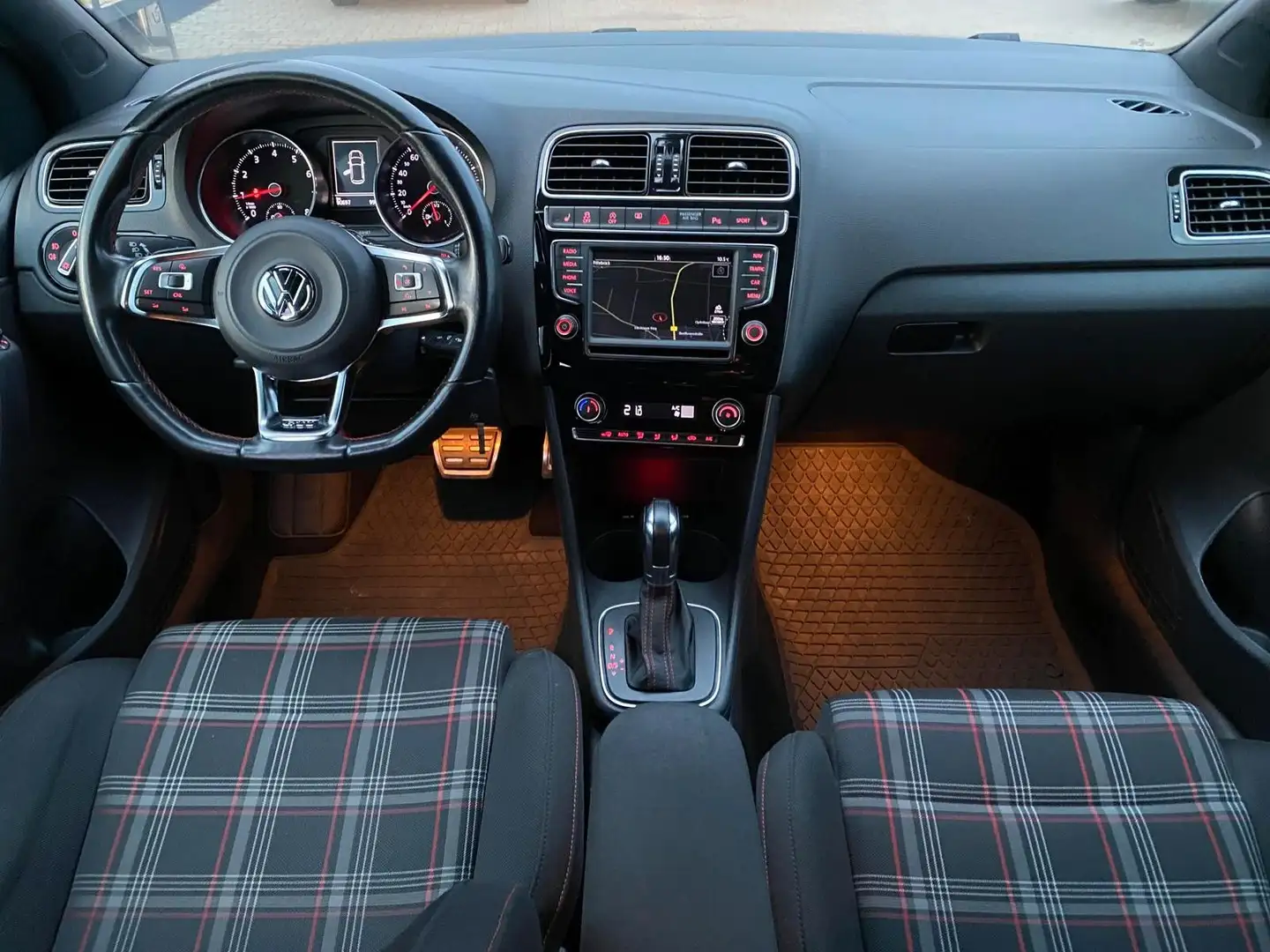 Volkswagen Polo 1.8 TSI DSG GTI Noir - 2