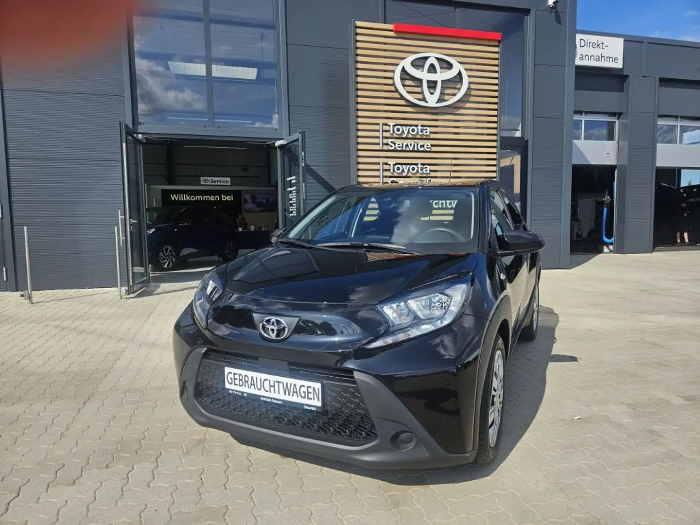 Toyota Aygo X Play Nero - 1