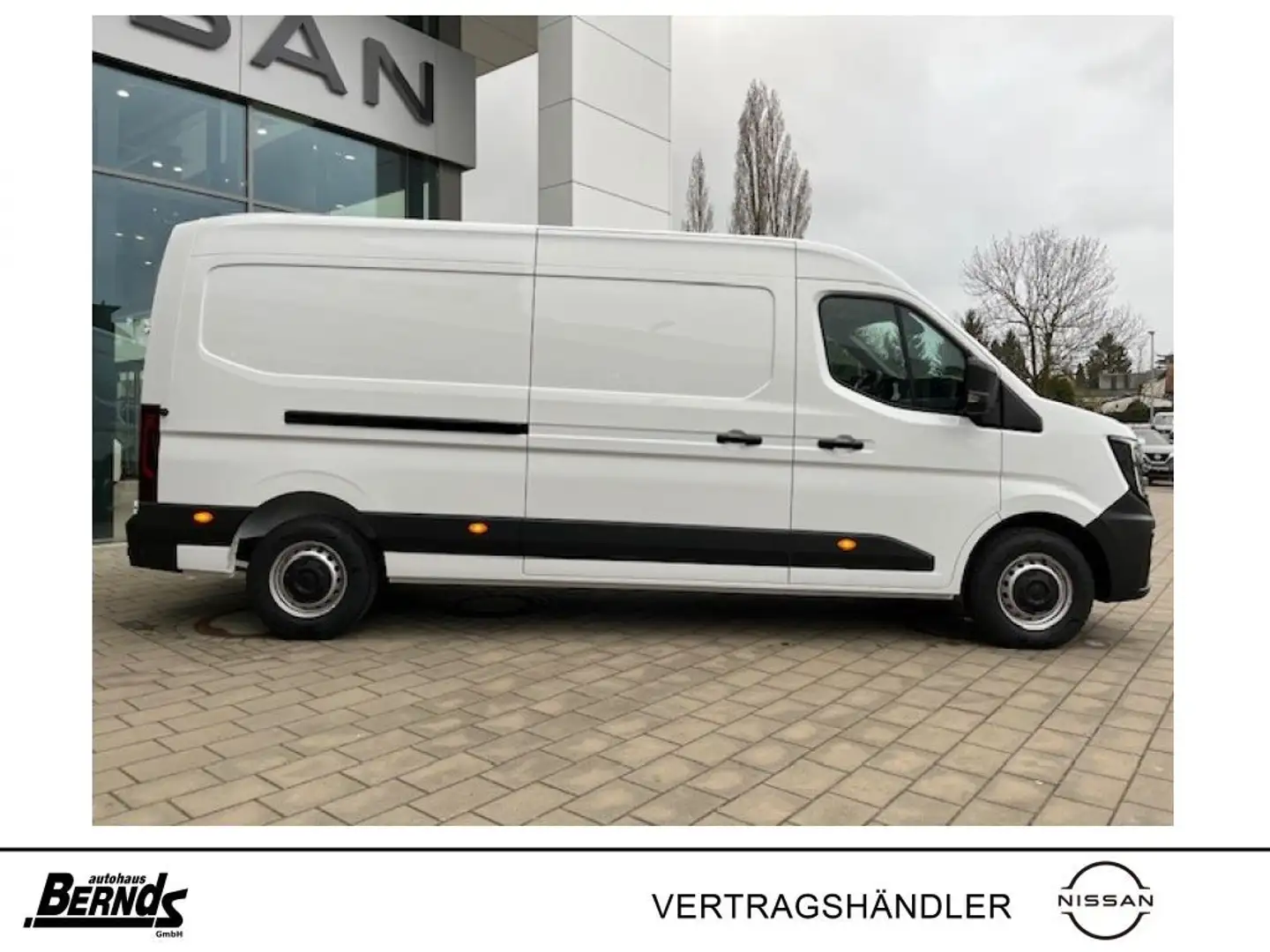 Nissan Interstar L3H2 3,5 dCi 130 FWD N-Connecta Weiß - 2