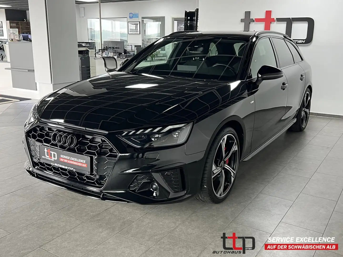 Audi A4 Avant 40 TFSI S-line MATRIX 19-Alu Keyless Schwarz - 1