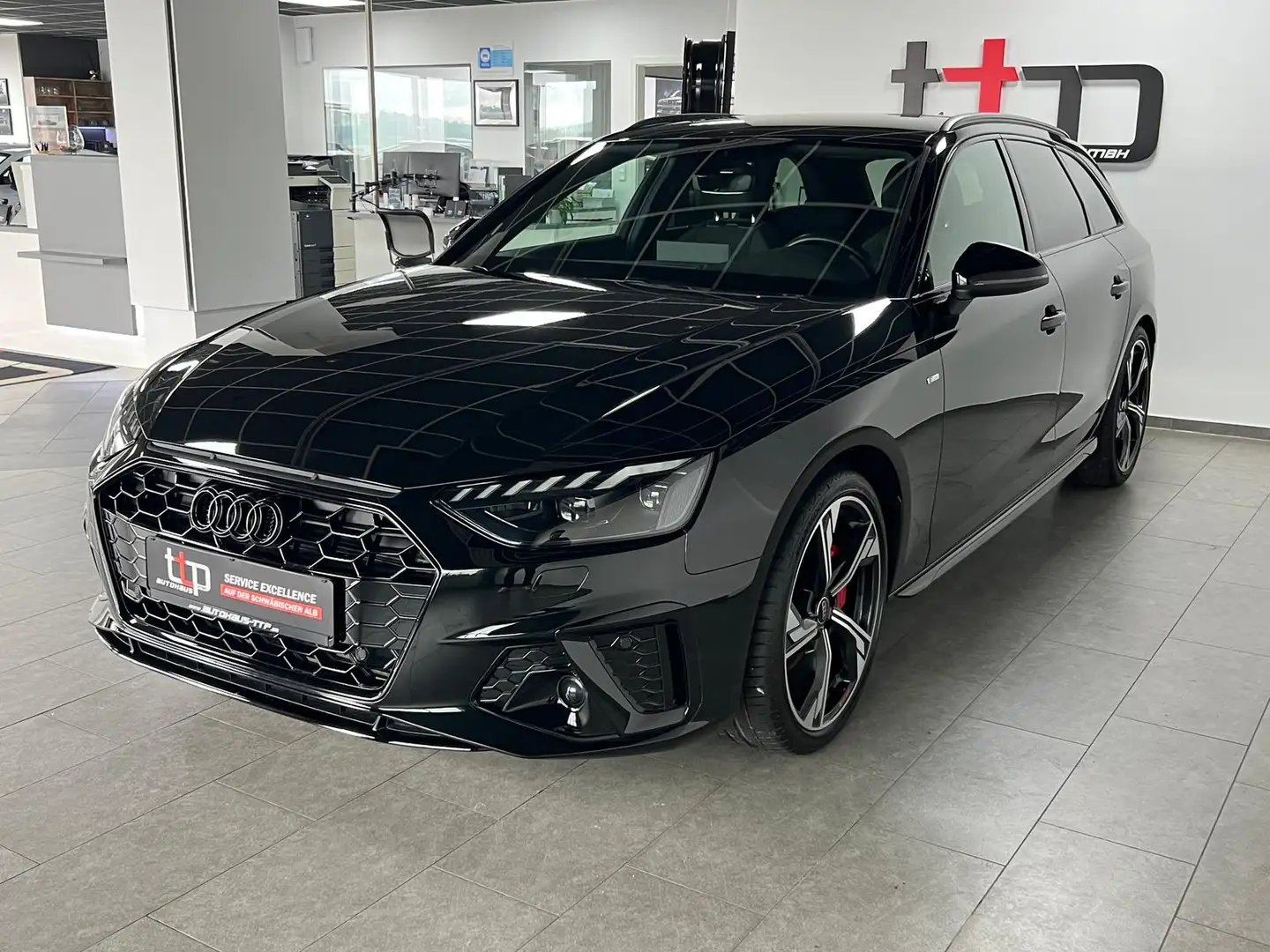 Audi A4 Avant 40 TFSI S-line MATRIX 19-Alu Keyless Schwarz - 2
