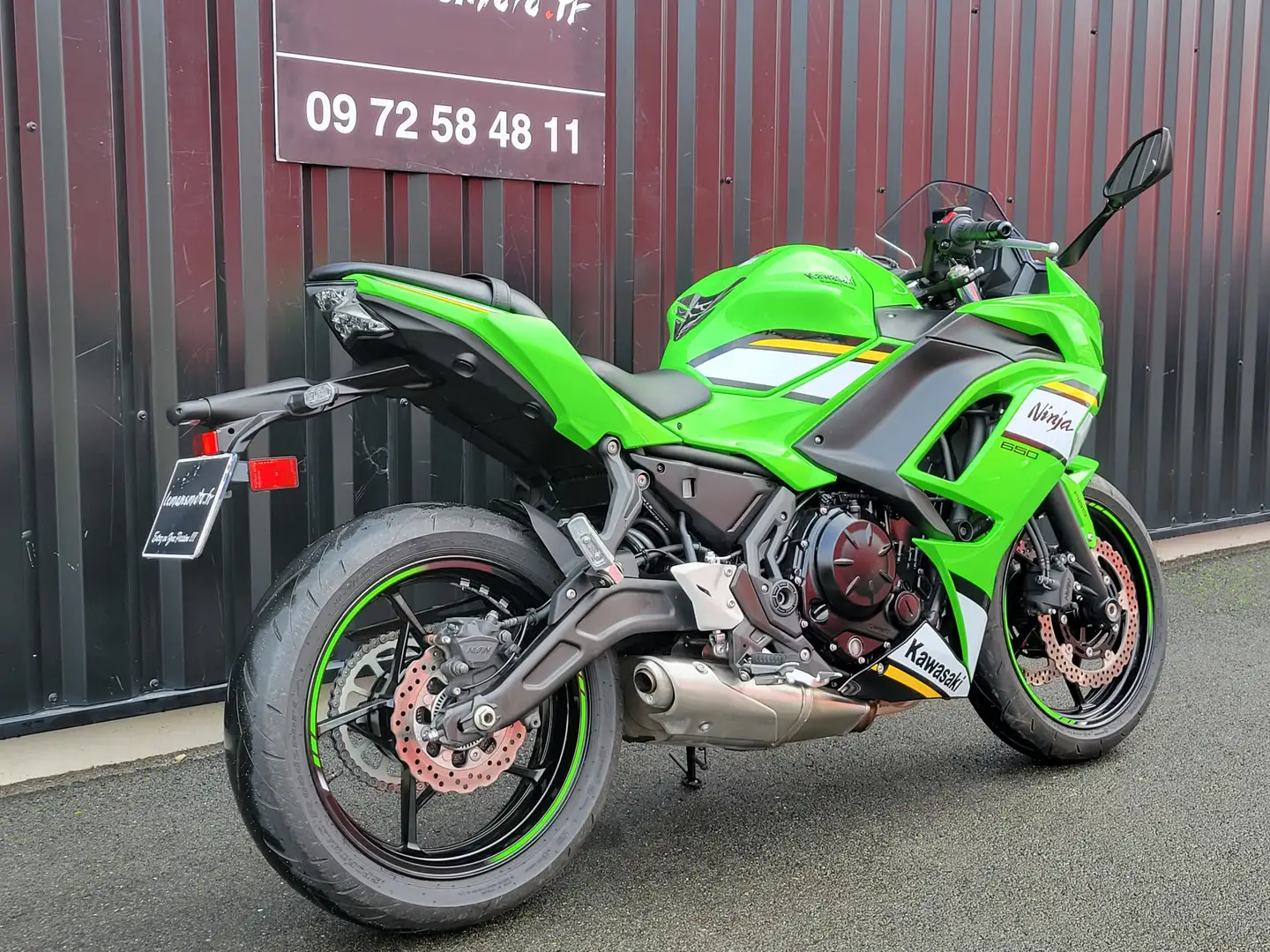 Kawasaki Ninja 650 - 2
