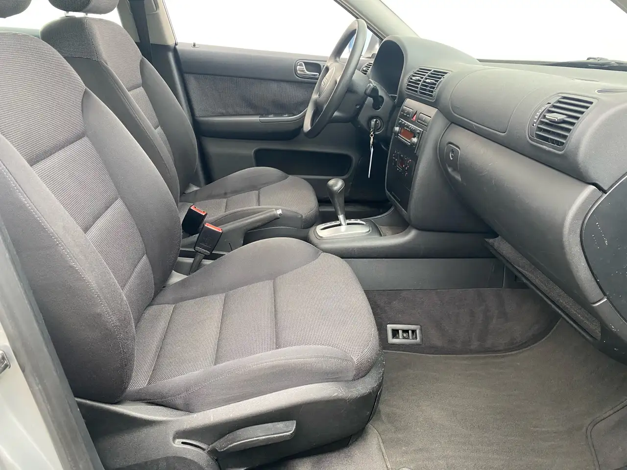 Audi A3 1,6 5 türig Klimaautomatik/AUTOMATIK/TÜV, foto 11