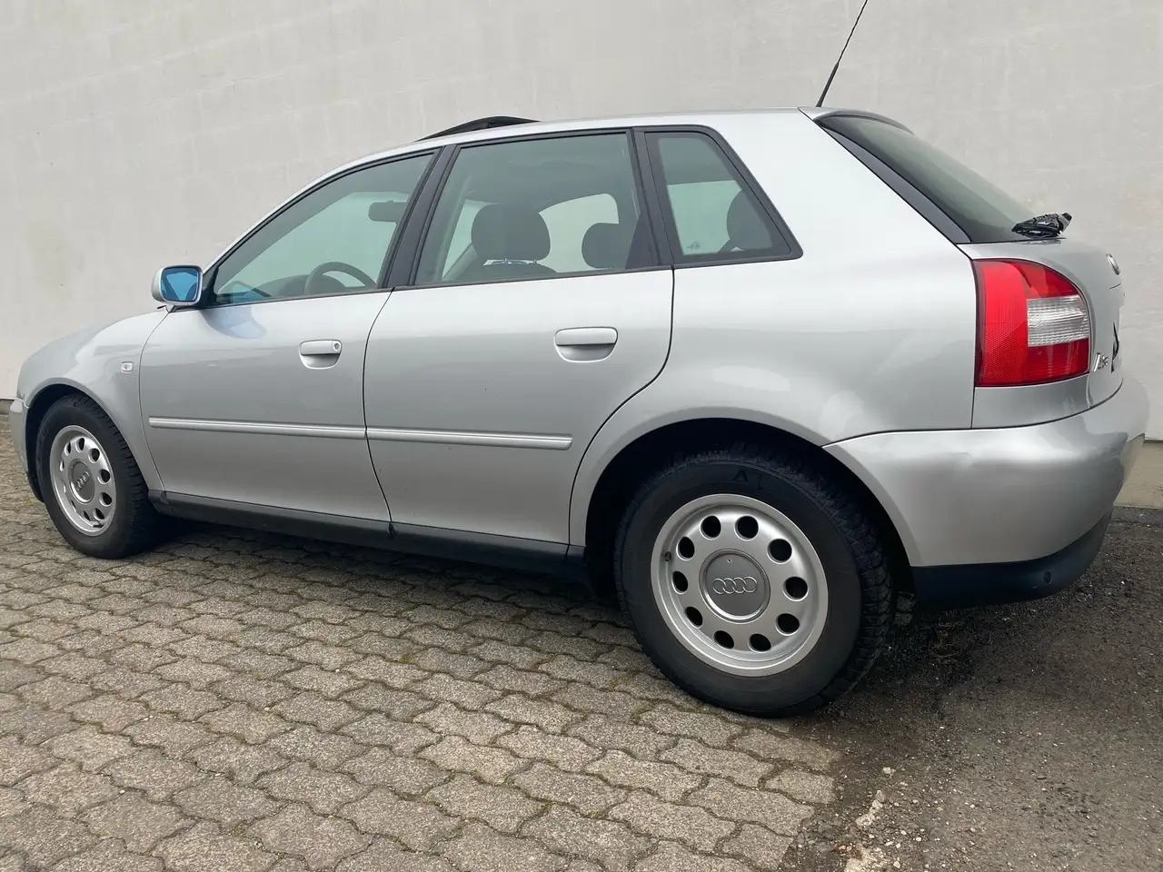 Audi A3 1,6 5 türig Klimaautomatik/AUTOMATIK/TÜV, foto 7