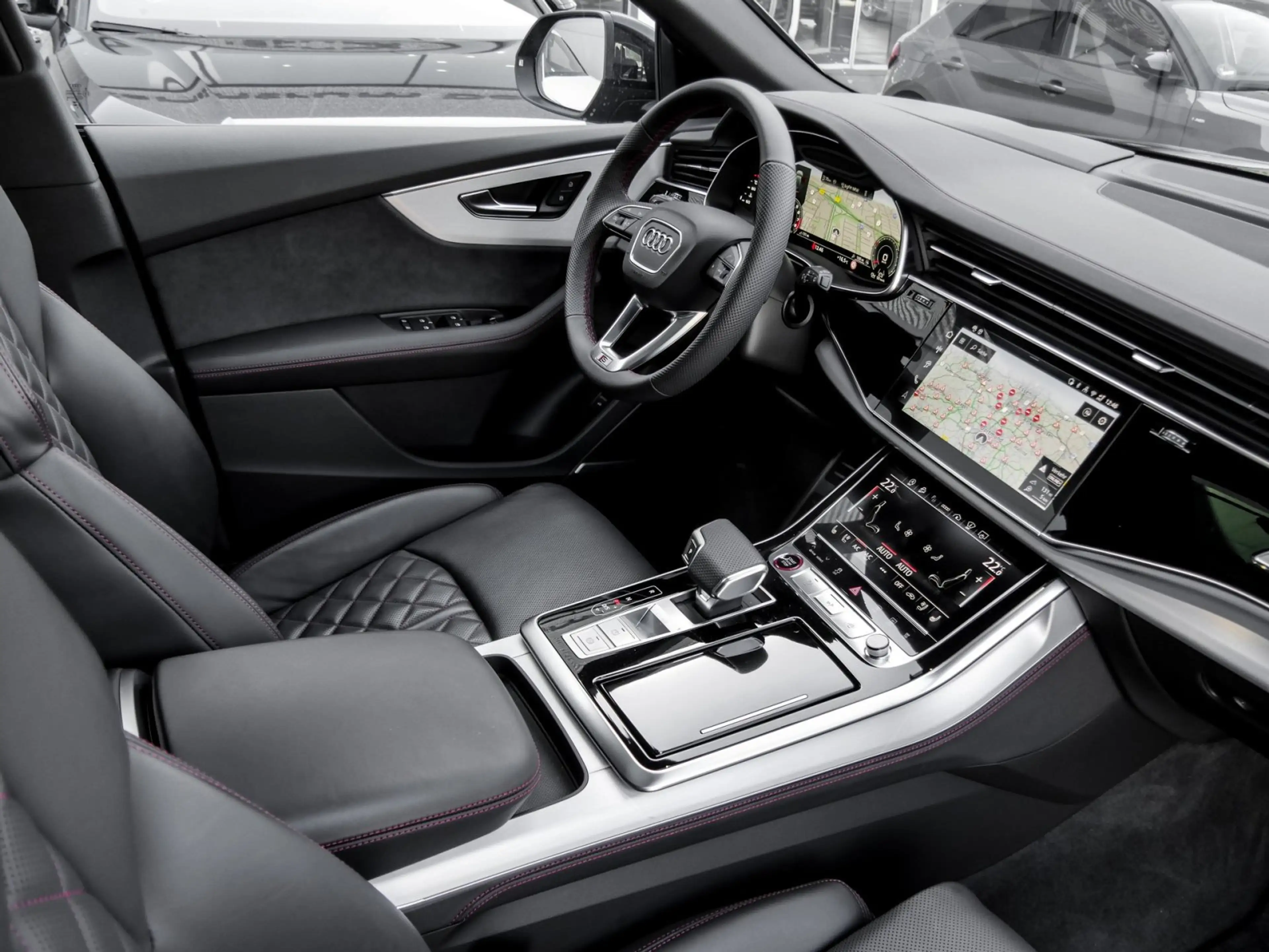 Audi SQ8 TFSI tiptronic MatrixLED+AHK+Optikpaket+B&O+Mas... — photo 3