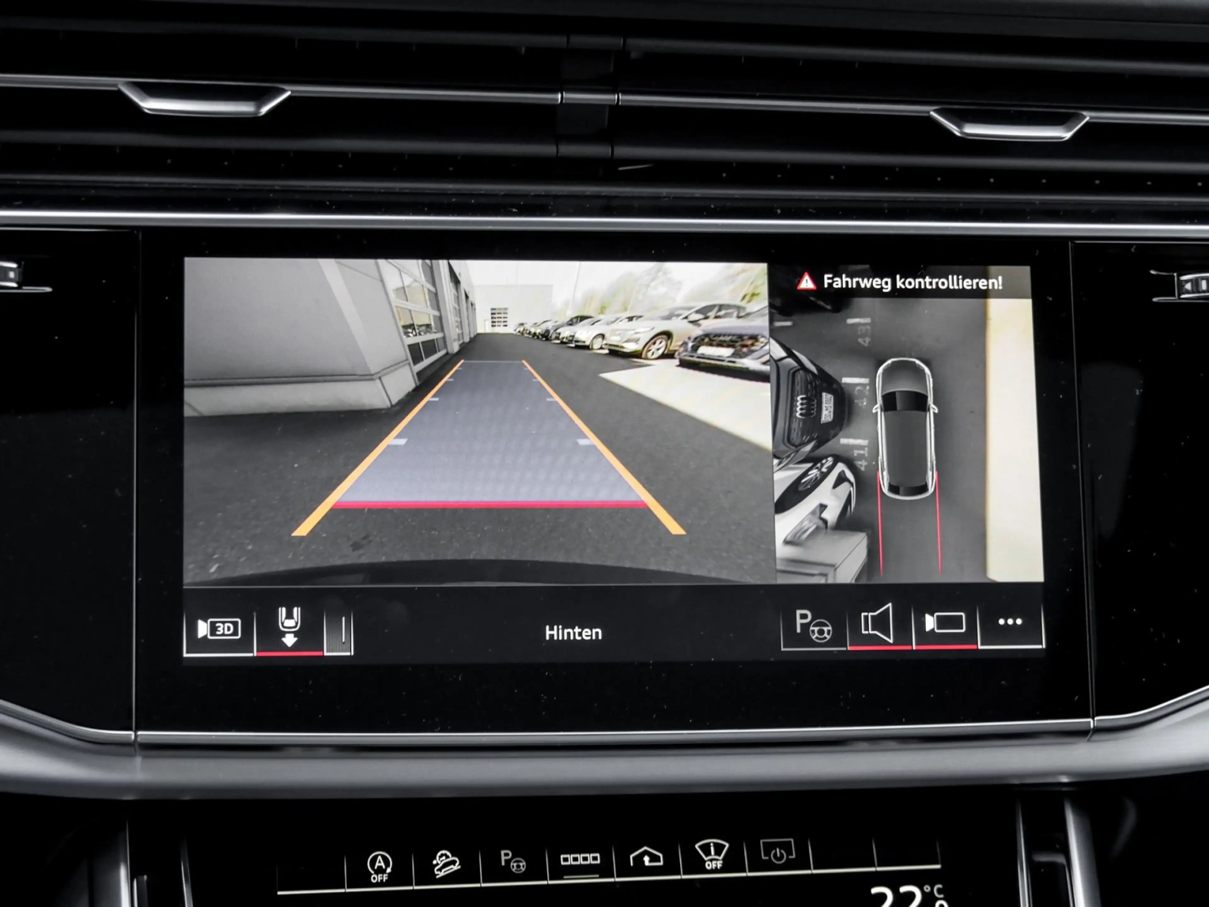 Audi SQ8 TFSI tiptronic MatrixLED+AHK+Optikpaket+B&O+Mas... — photo 13
