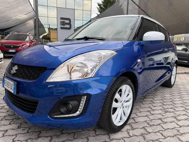 Suzuki Swift Swift 5p 1.2 vvt B-Cool Bi-Color E6