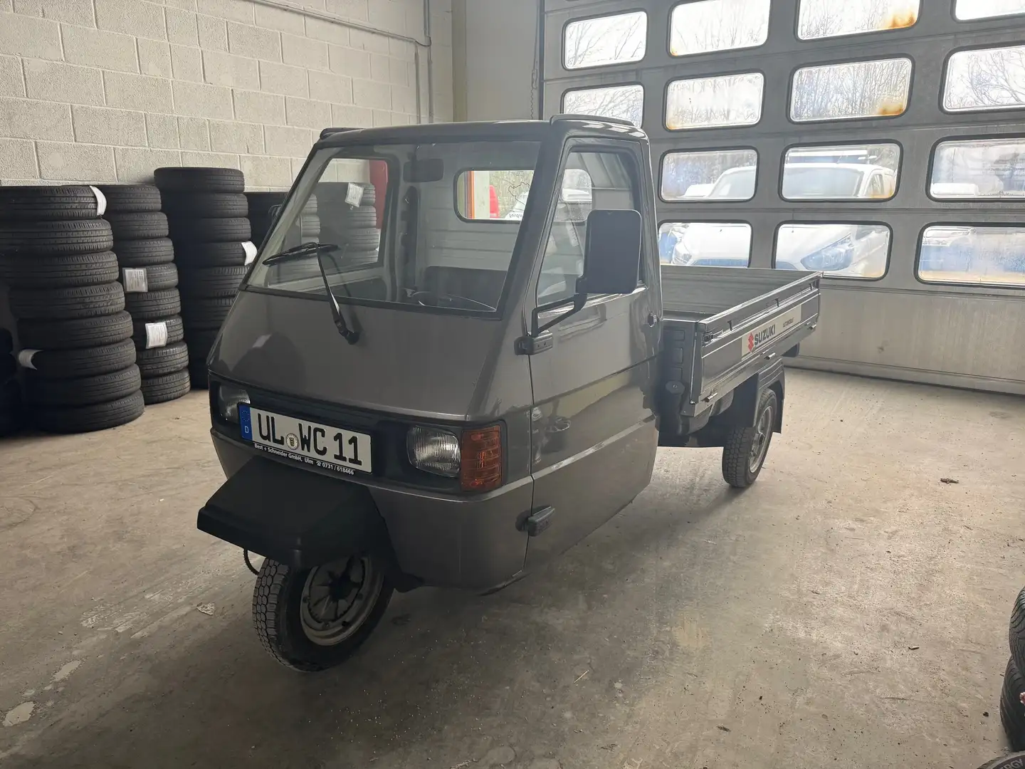 Piaggio Ape TM Grau - 1