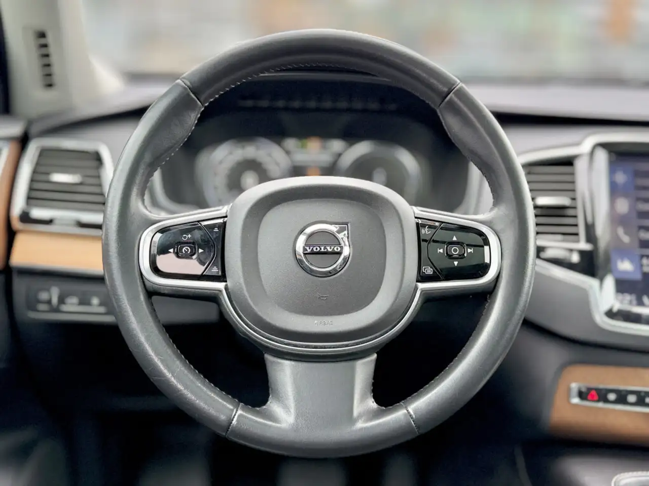 Volvo XC90 снимка Volvo XC90