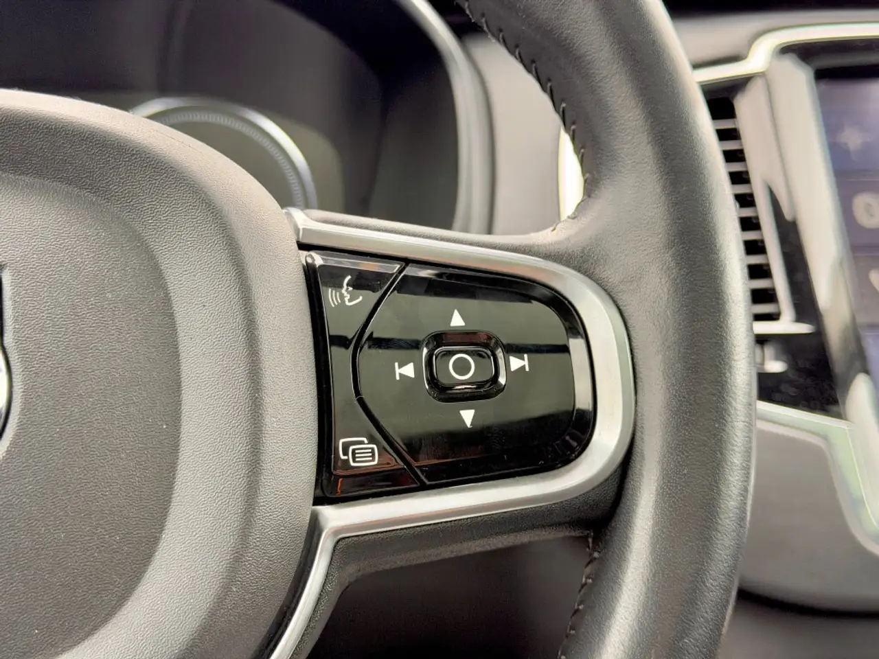 Volvo XC90 снимка Volvo XC90