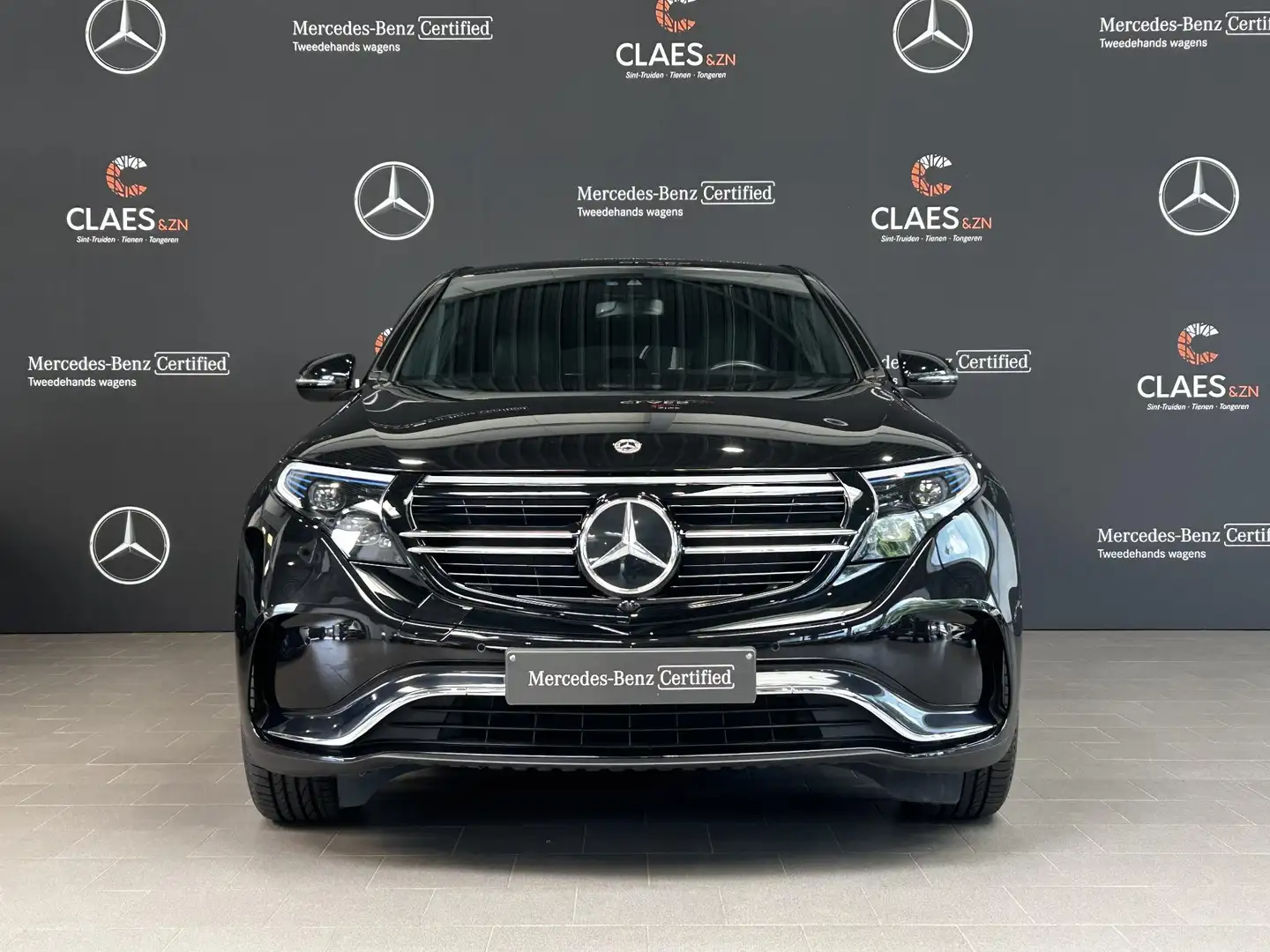 Mercedes-Benz EQC 400 4MATIC AMG Line DOS 7460 Zwart - 2