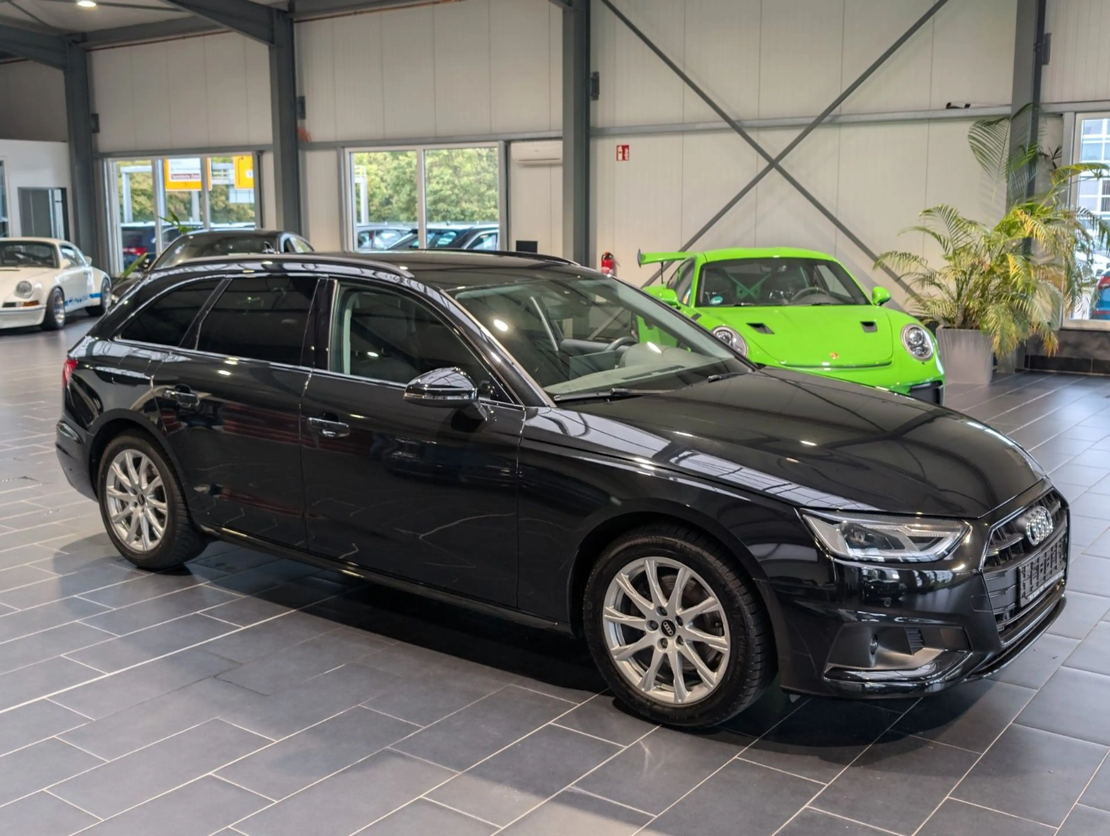 Audi A4 Avant 35 TFSI S tronic advanced 1.Hand — photo 4