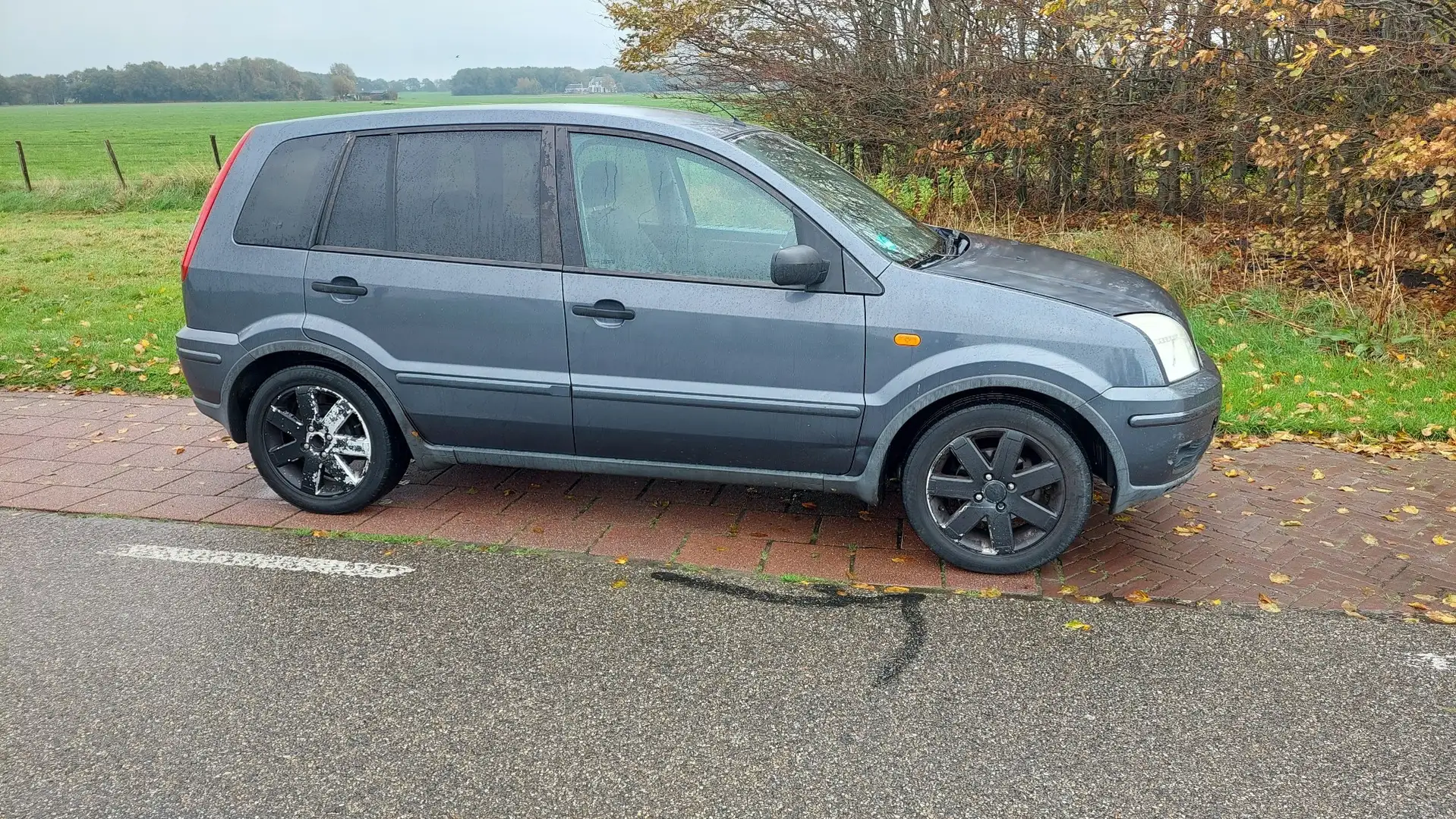 Ford Fusion 1.4-16V Futura Zwart - 2