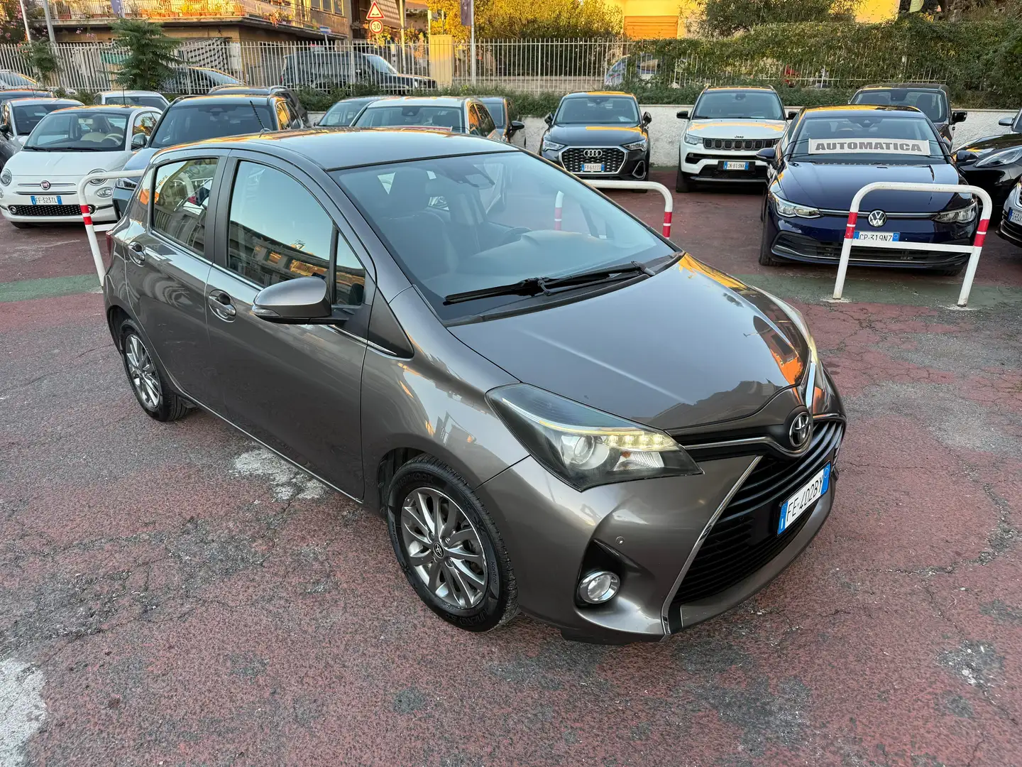 Toyota Yaris 1.0 All.Lounge **AFFIDABILE/CONSUMI RIDOTTI** Gris - 1