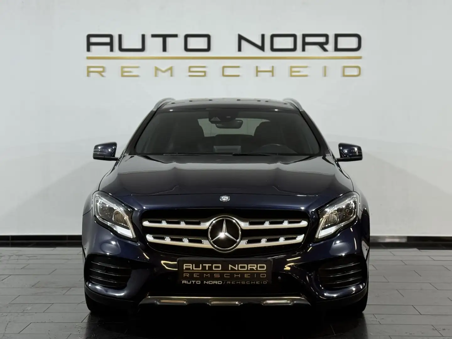 Mercedes-Benz GLA 220 d AMG-Line *KeyGo*Navi*Kamera*GARANTIE* Blau - 2