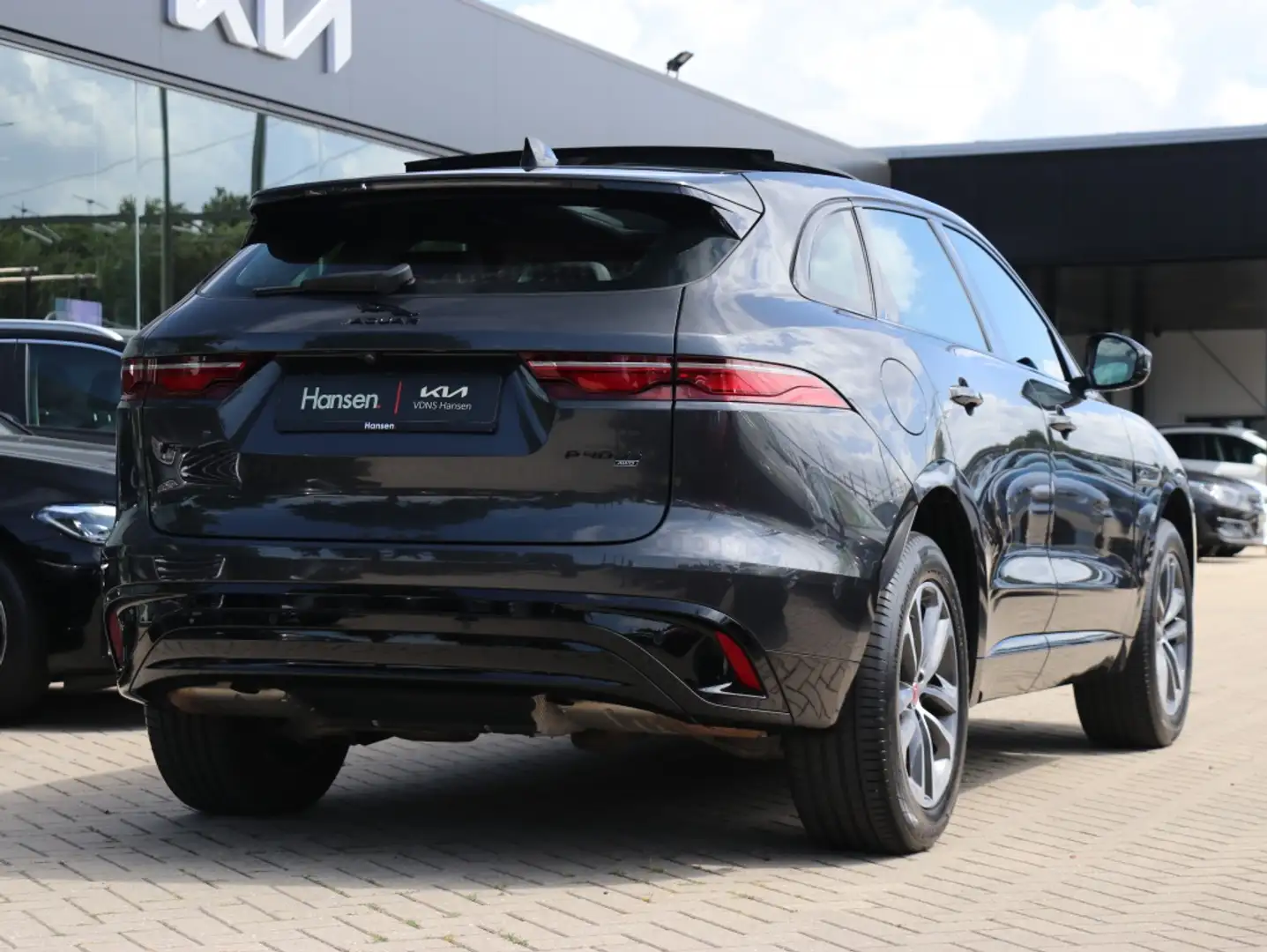 Jaguar F-Pace 2.0 P400e PHEV S I Panoramadak I Leder I Meridian Grijs - 2