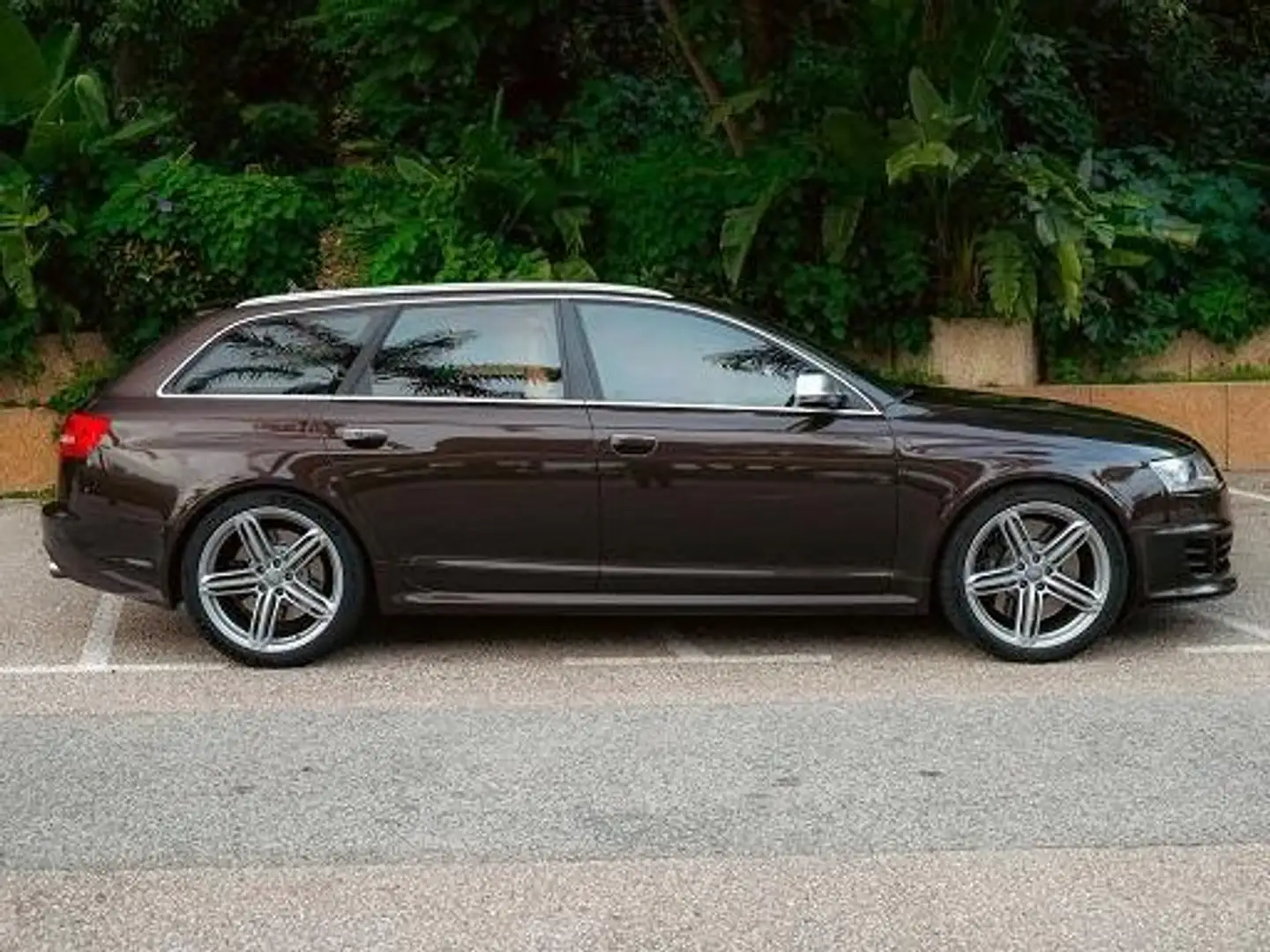 Audi RS6 RS6 5.0 V10 fsi quattro tiptronic Bruin - 1