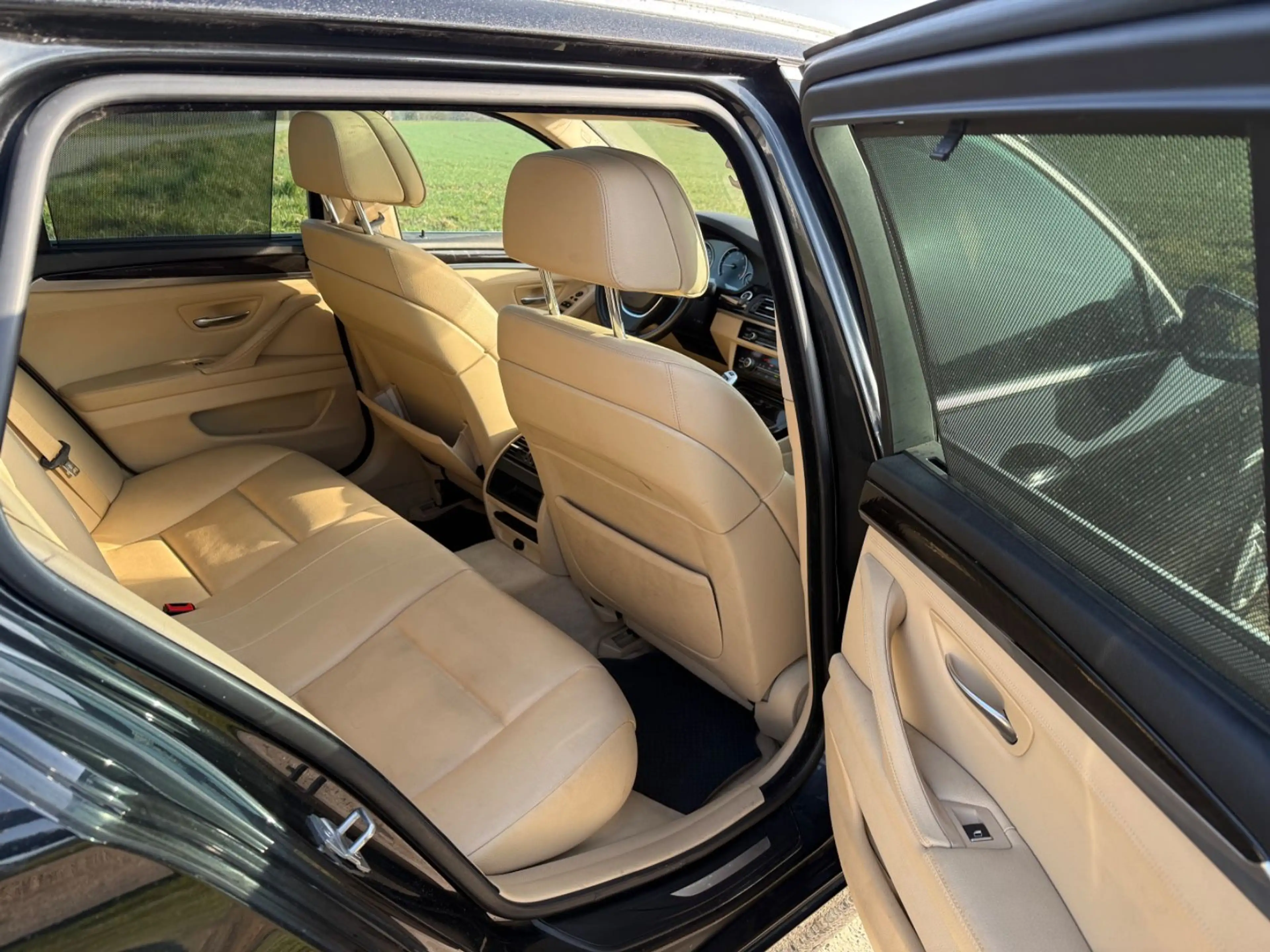 BMW 525 d — photo 16