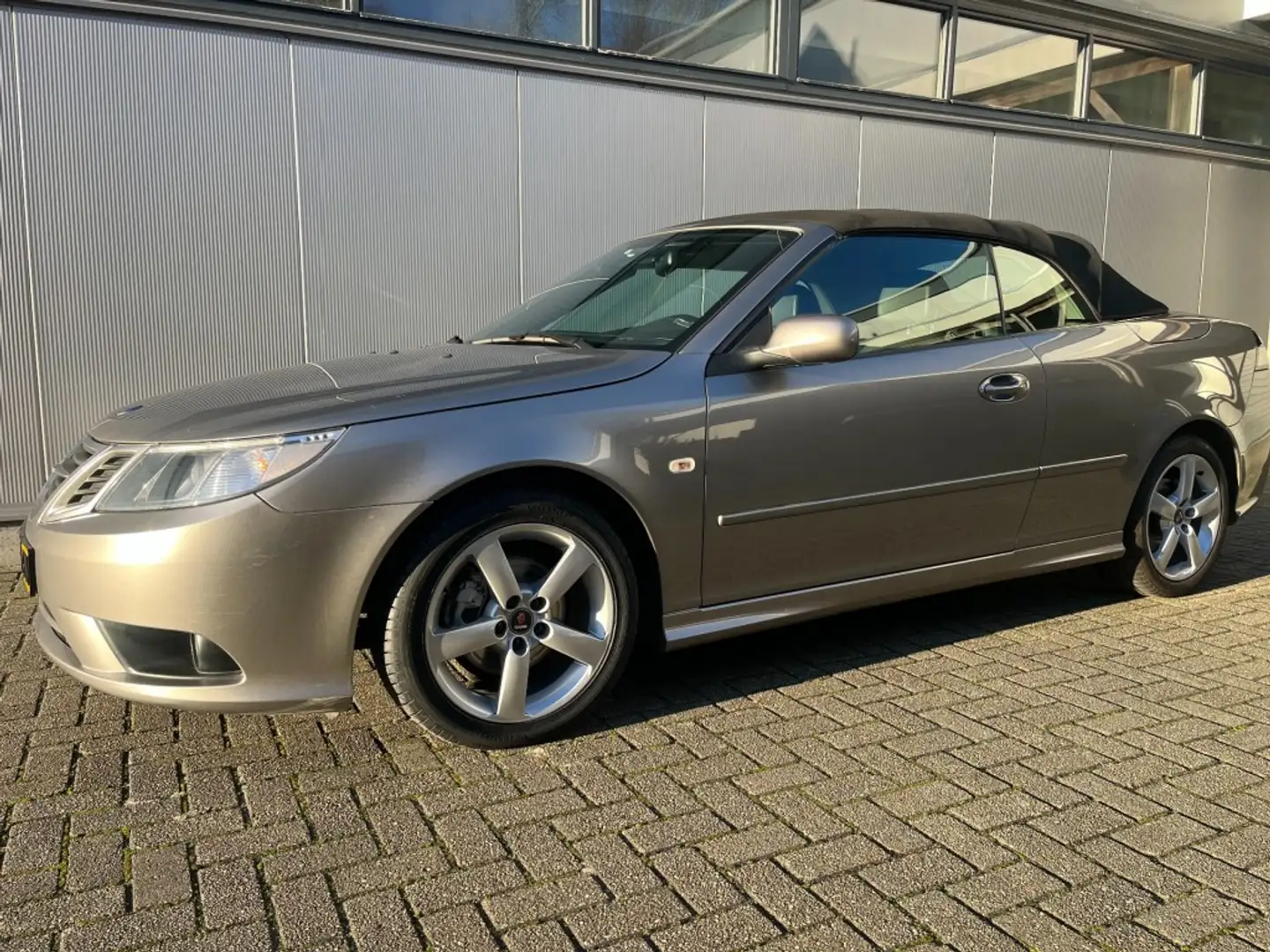 Saab 9-3 1.8 Turbo Nieuw model in een hele mooie kleur. Grau - 1