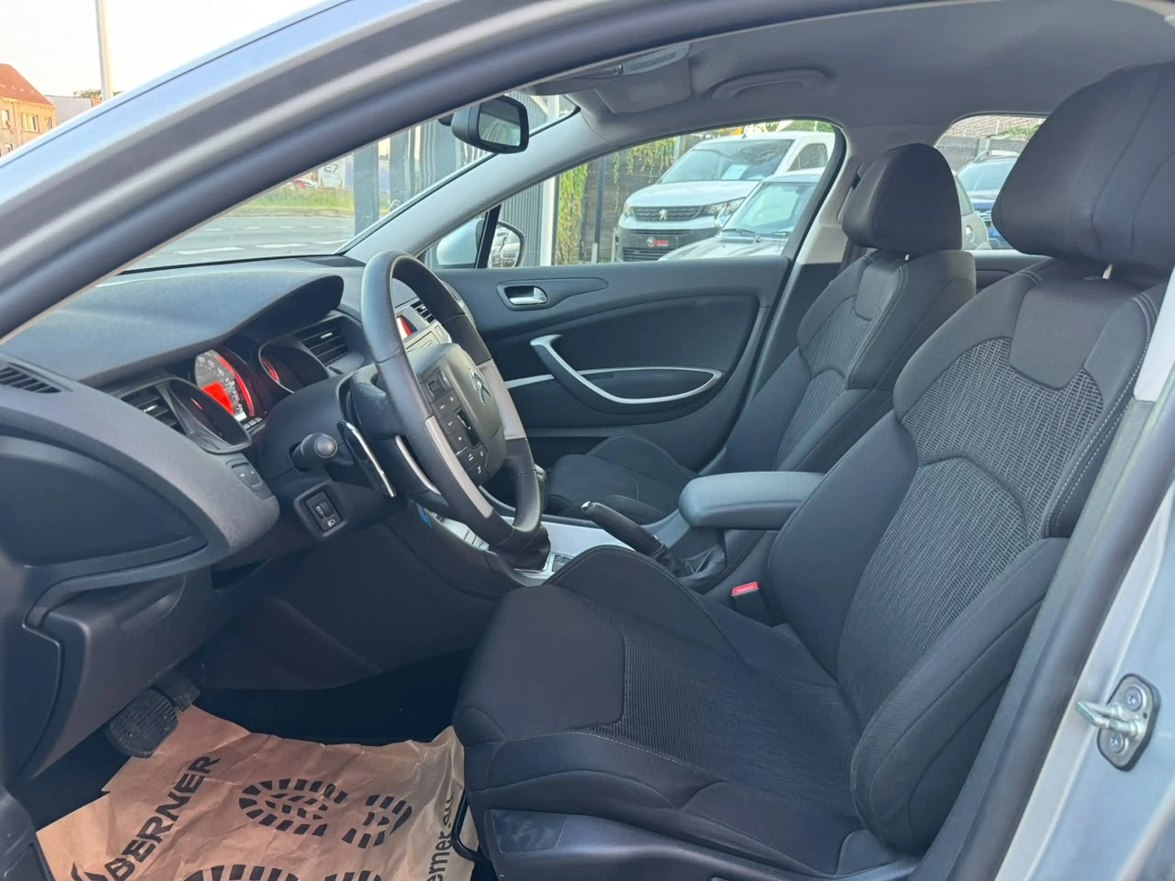Citroen C5 C5 1.6 i seduction 9000 km !!! AUTOMAAT GARANTIE — photo 14