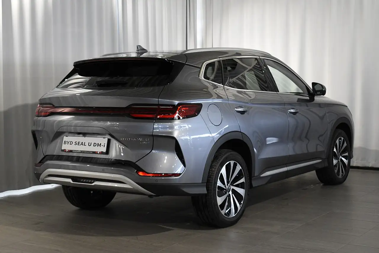 BYD SEAL U