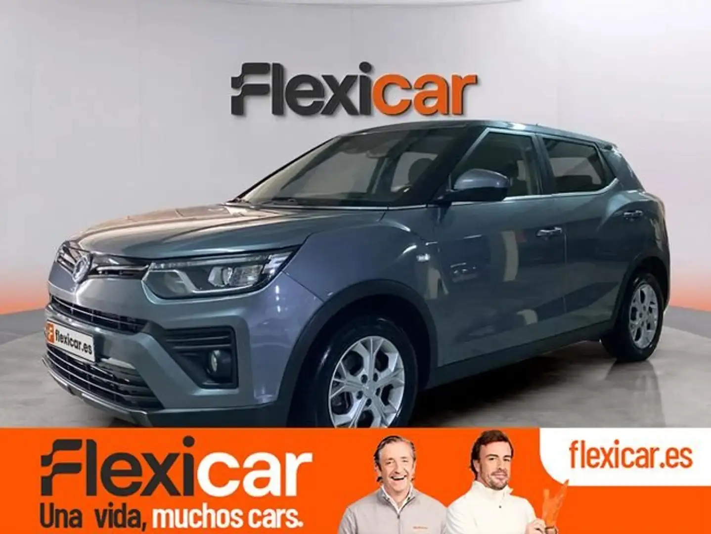 SsangYong Tivoli G12 Urban Plus 4x2 Gris - 1